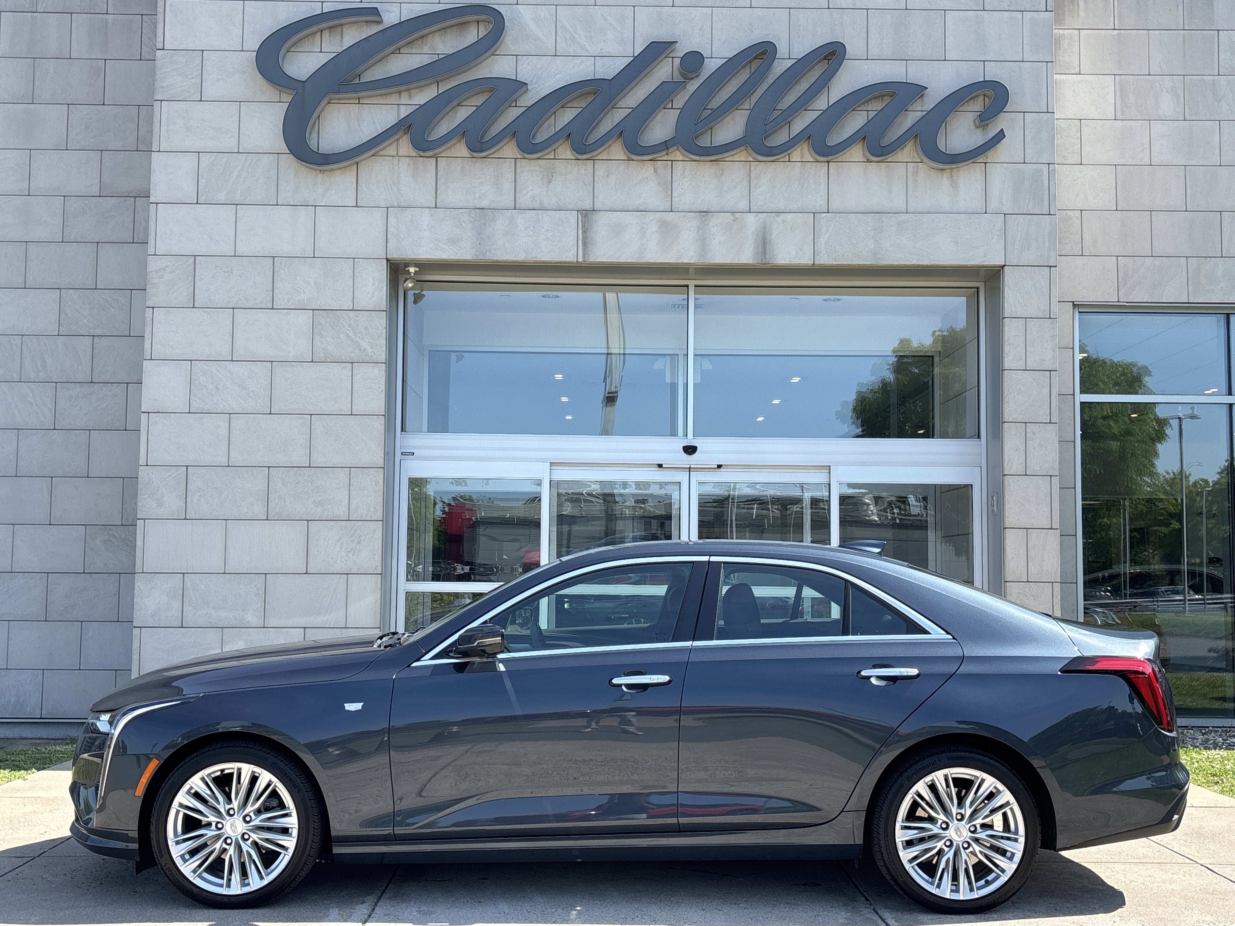 2025 Cadillac CT4 Premium Luxury
