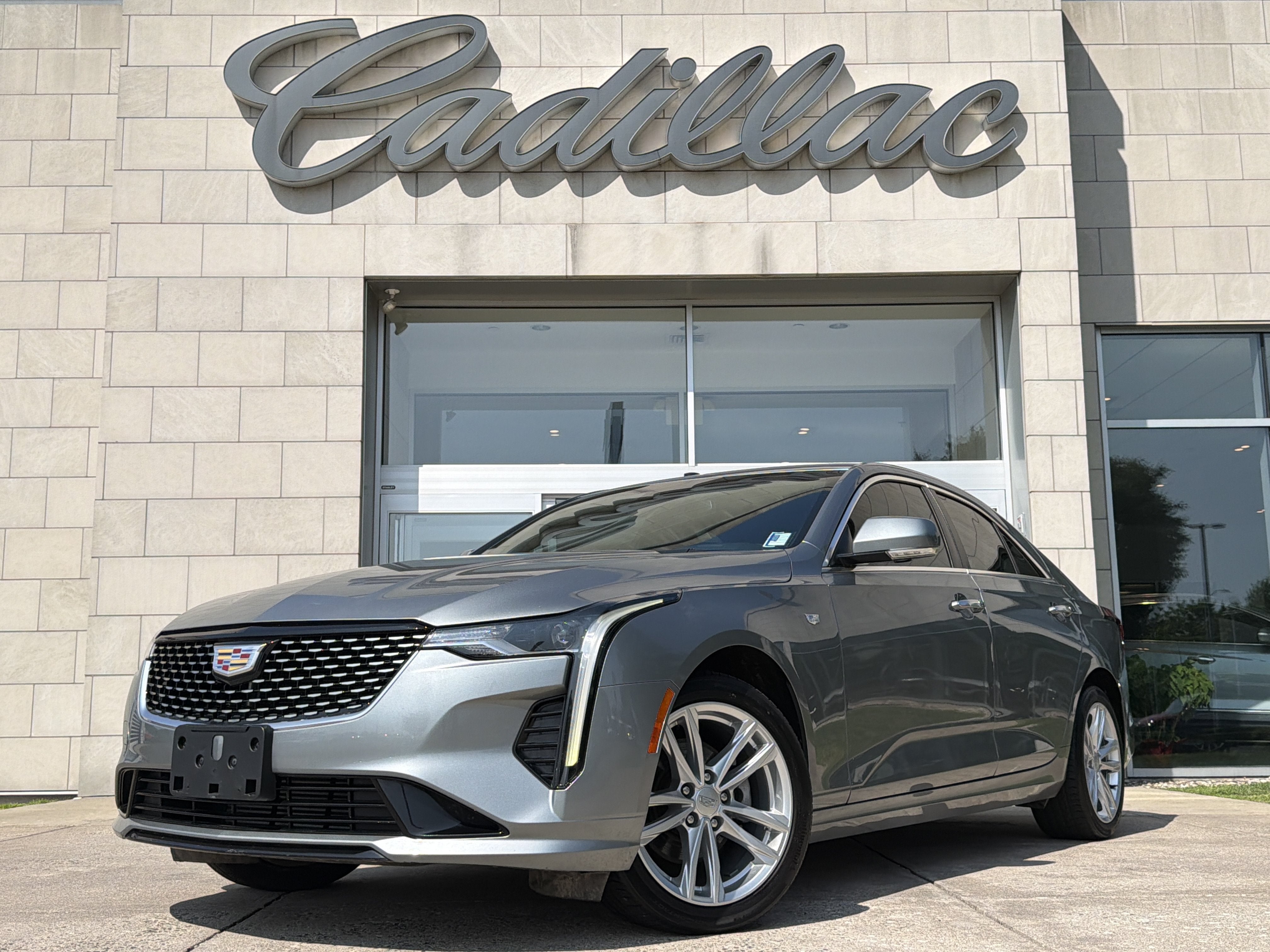2023 Cadillac CT4 Luxury
