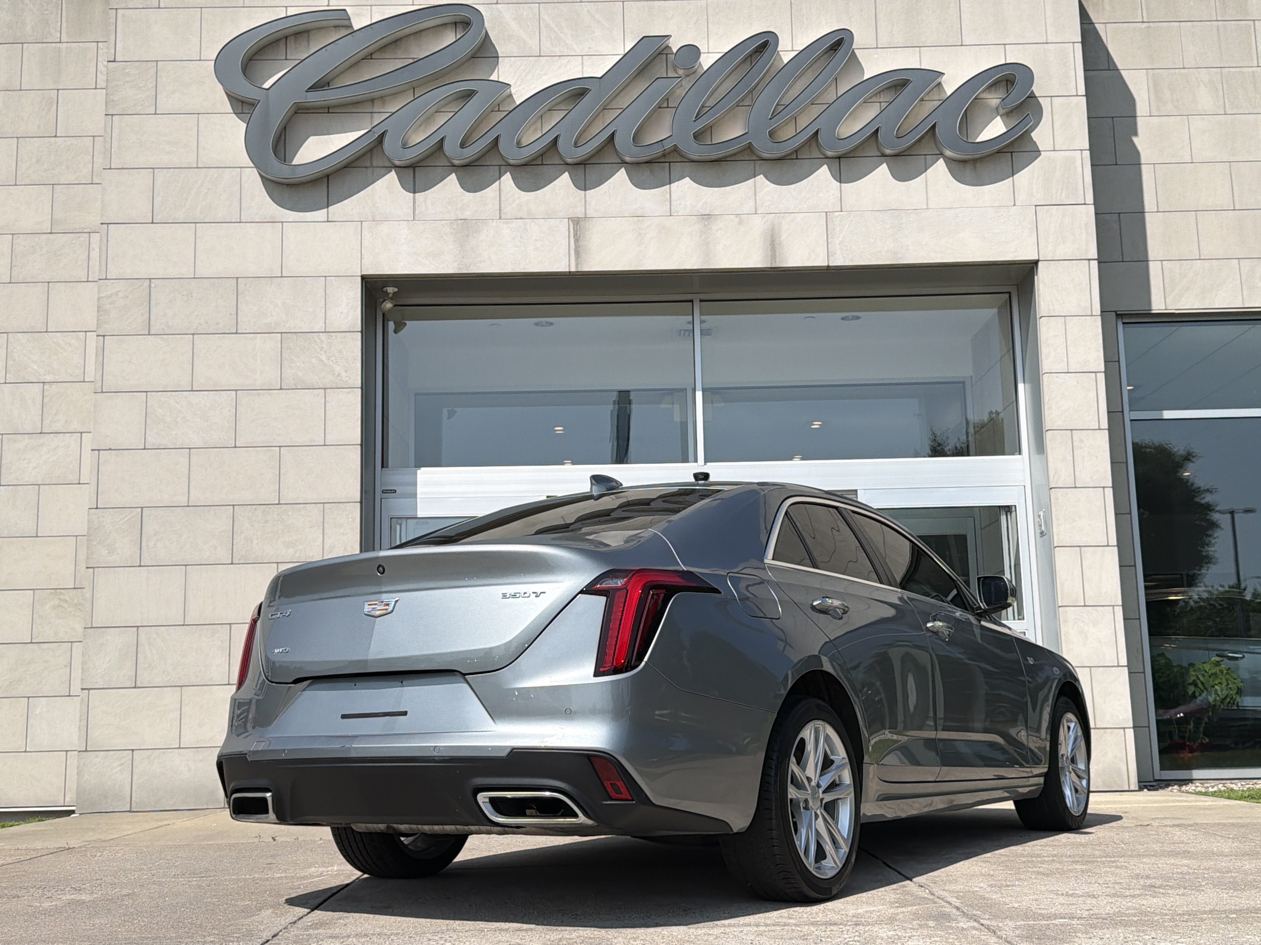 2023 Cadillac CT4 Luxury