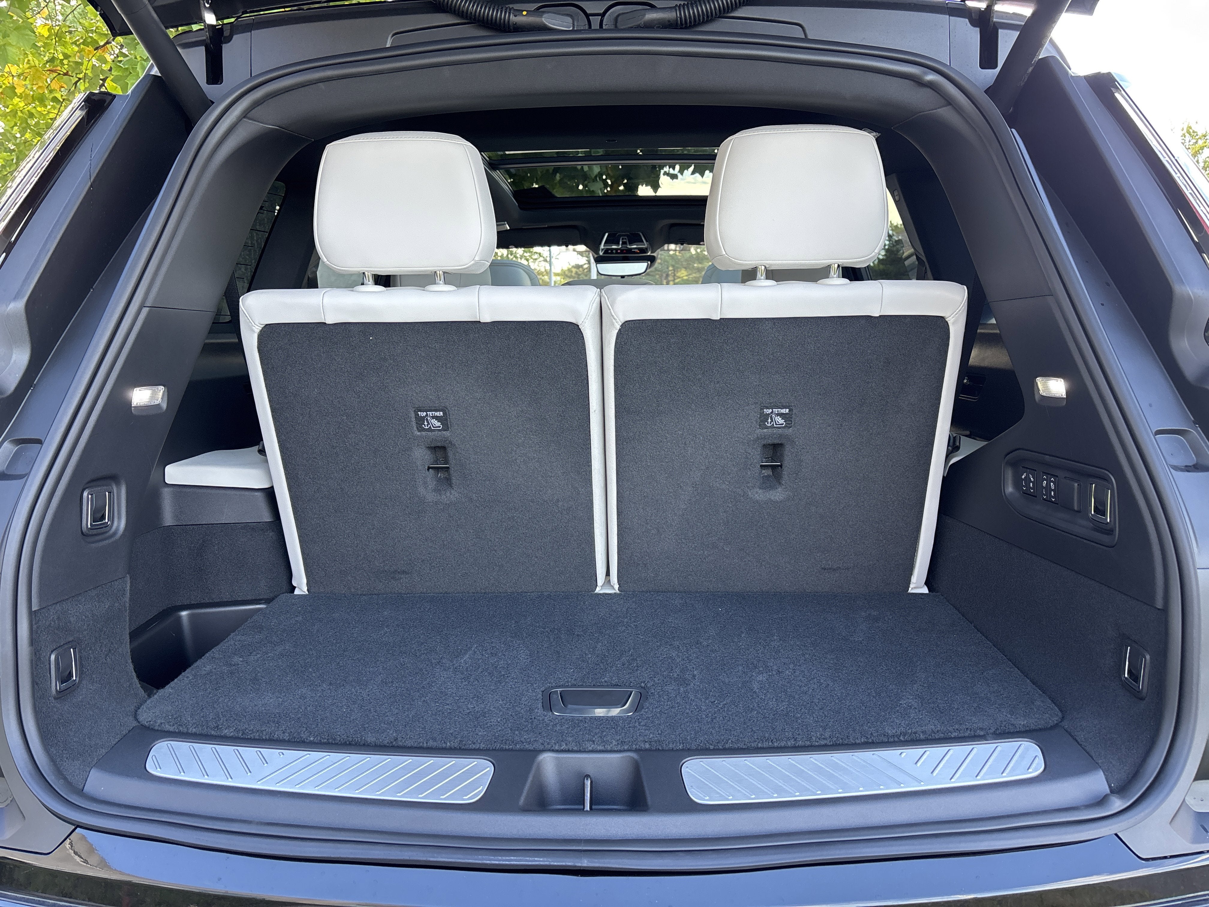 2026 Cadillac VISTIQ Sport