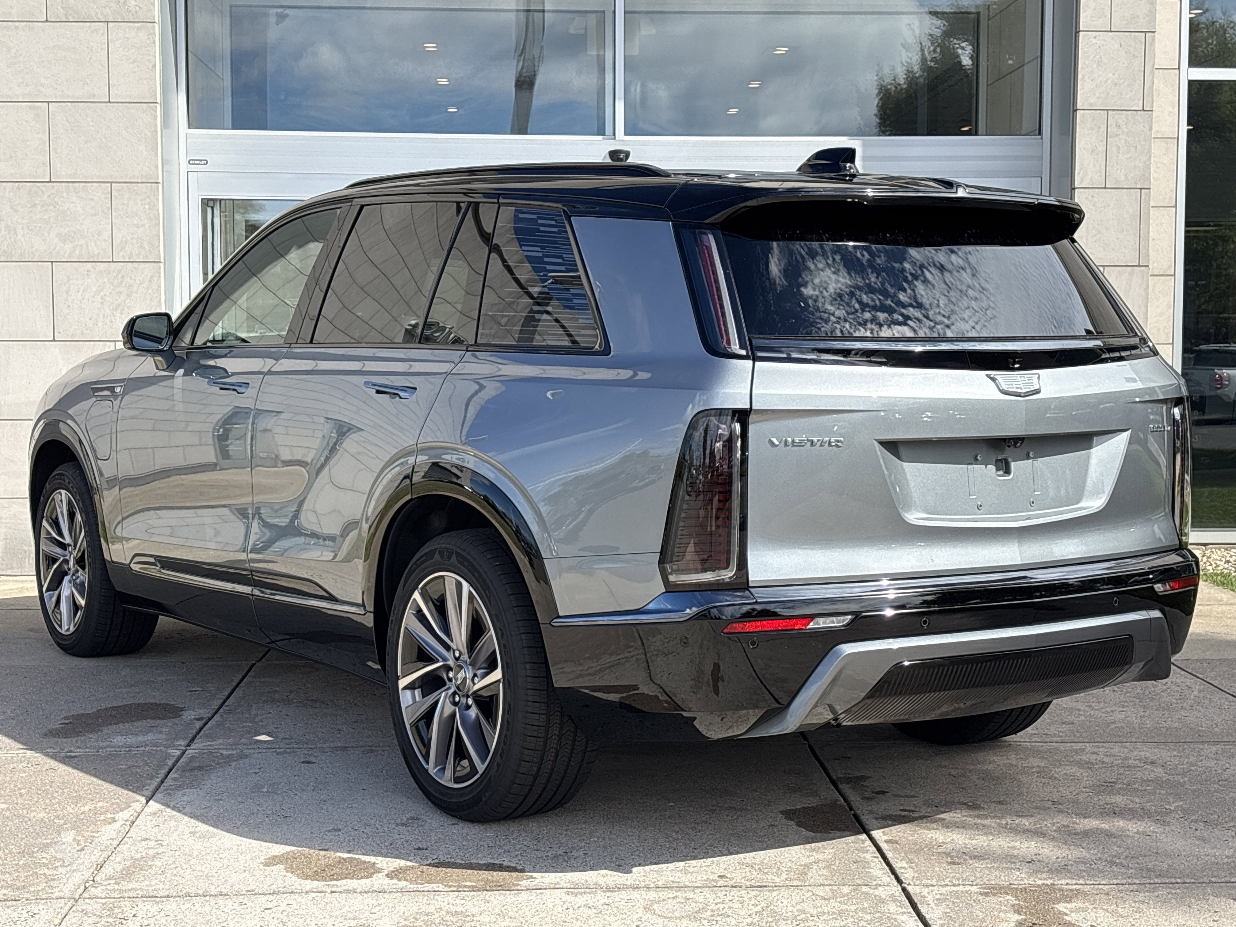 2026 Cadillac VISTIQ Sport