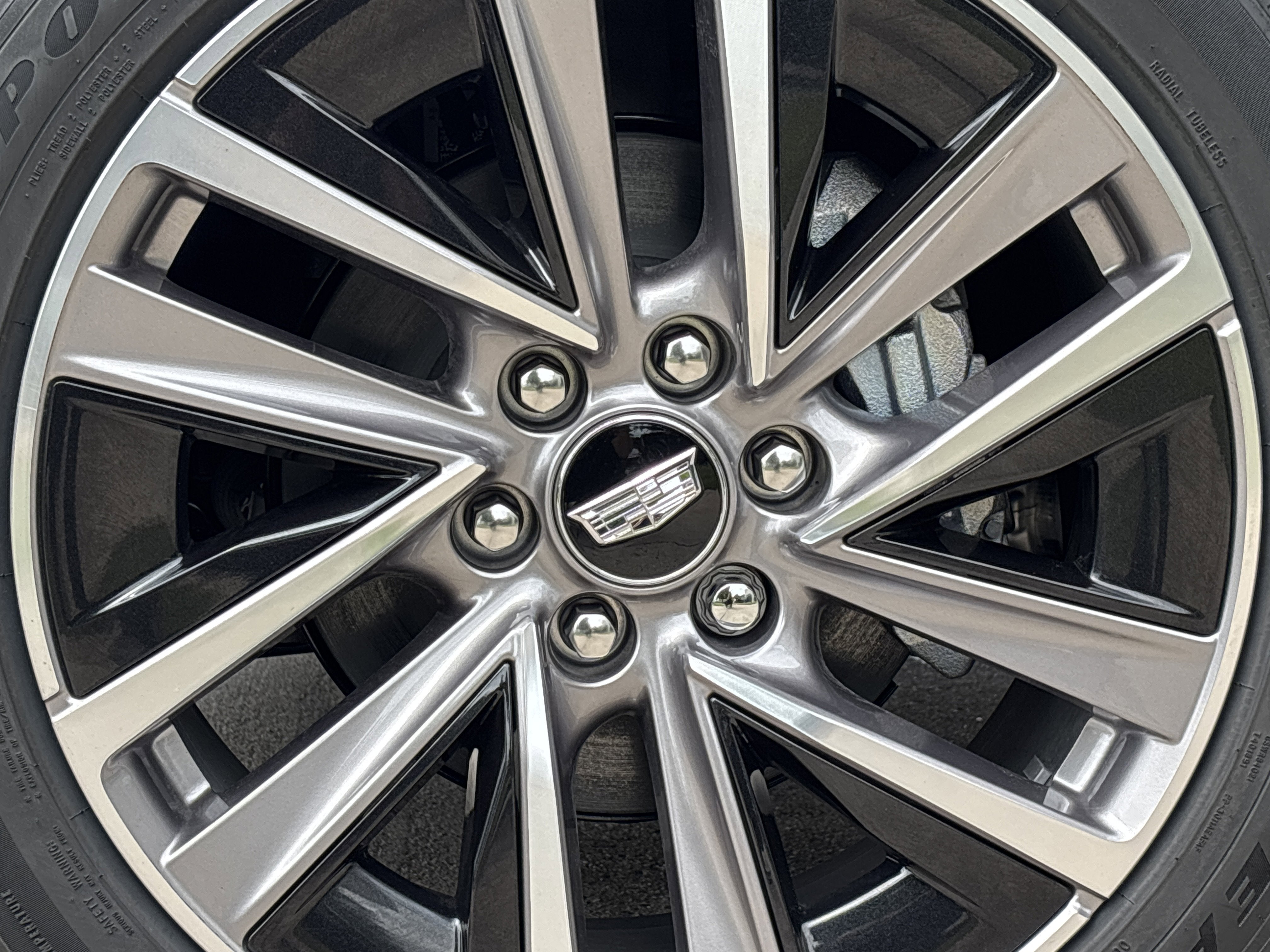 2026 Cadillac VISTIQ Sport