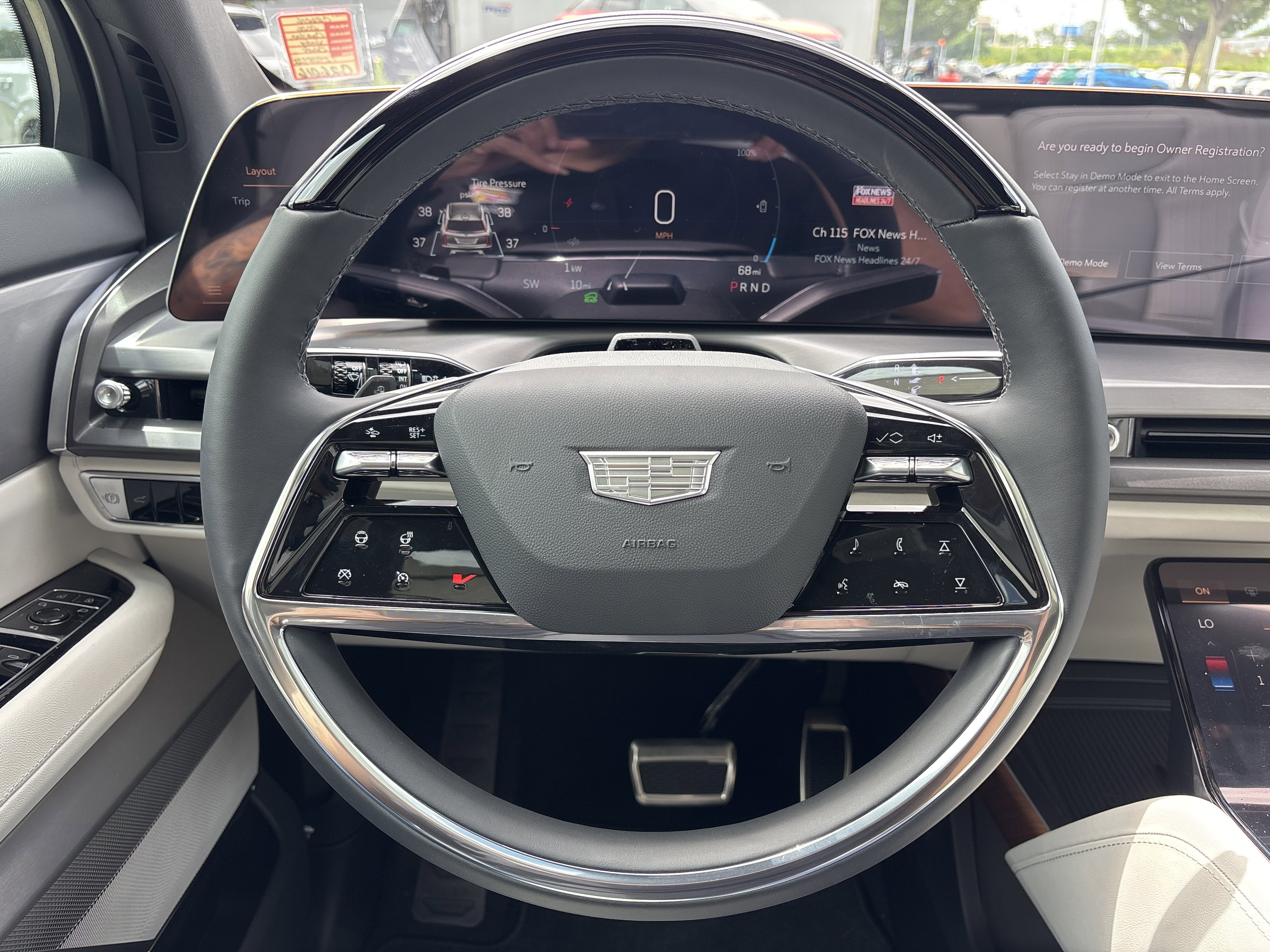 2026 Cadillac VISTIQ Sport