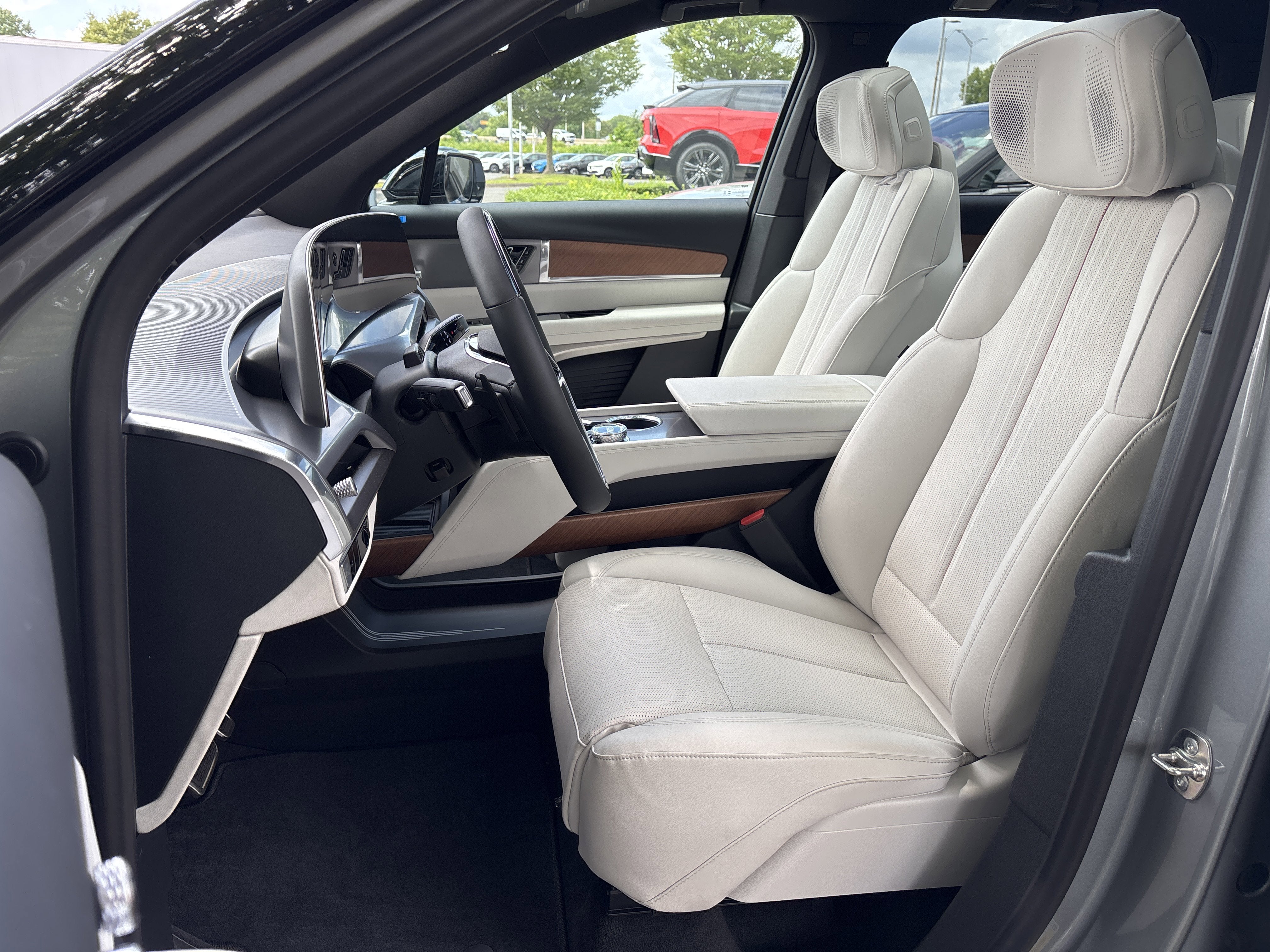 2026 Cadillac VISTIQ Sport