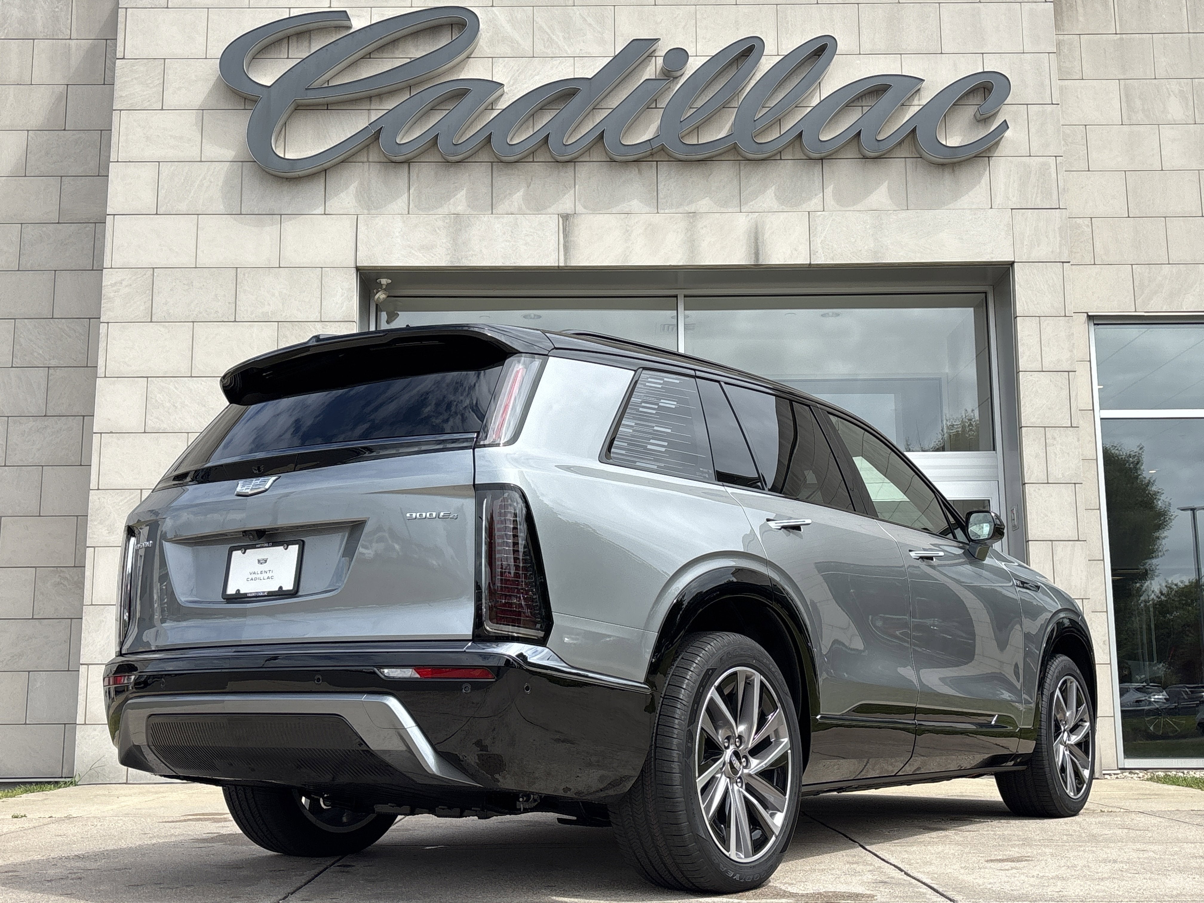 2026 Cadillac VISTIQ Sport