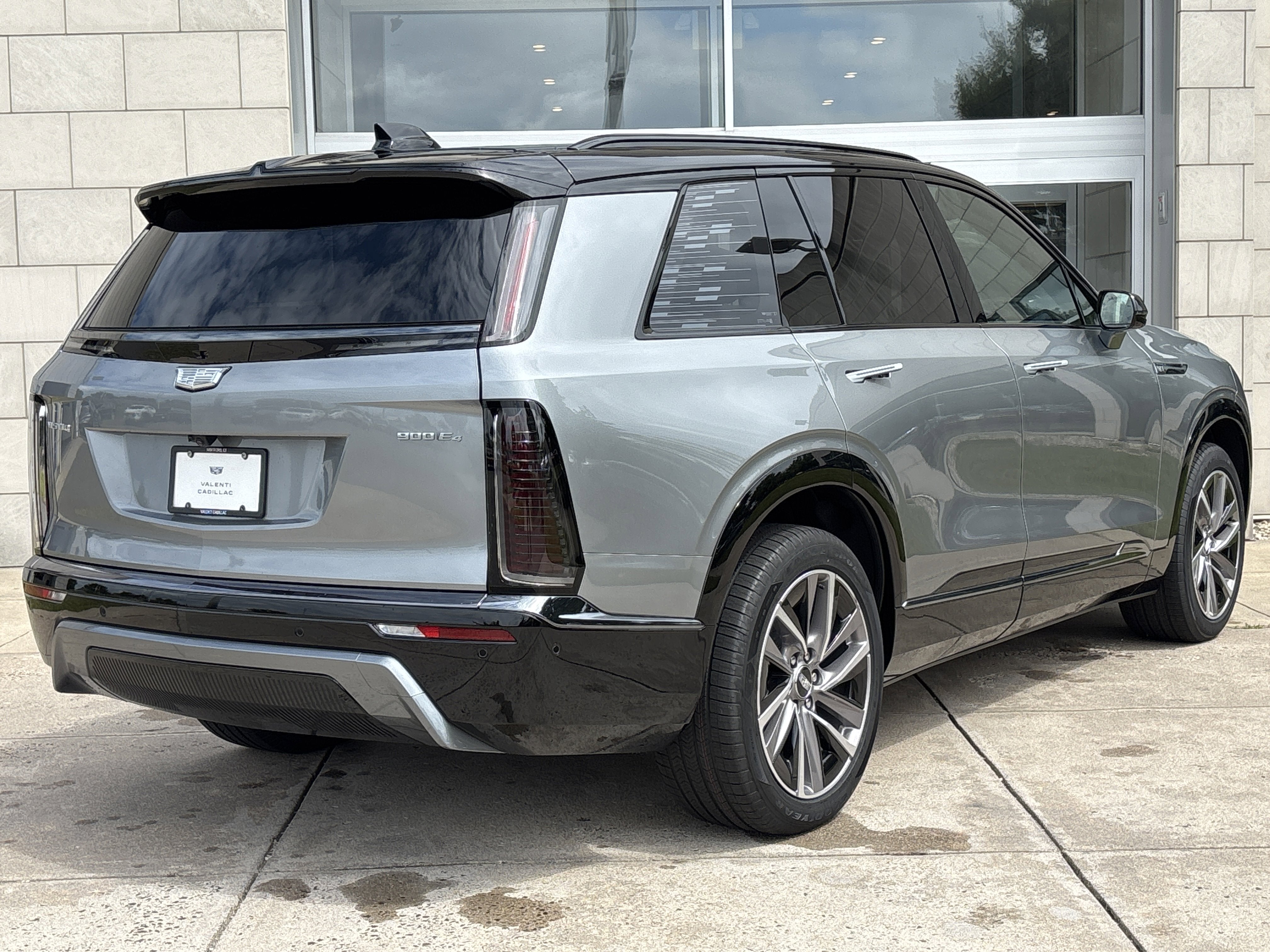 2026 Cadillac VISTIQ Sport