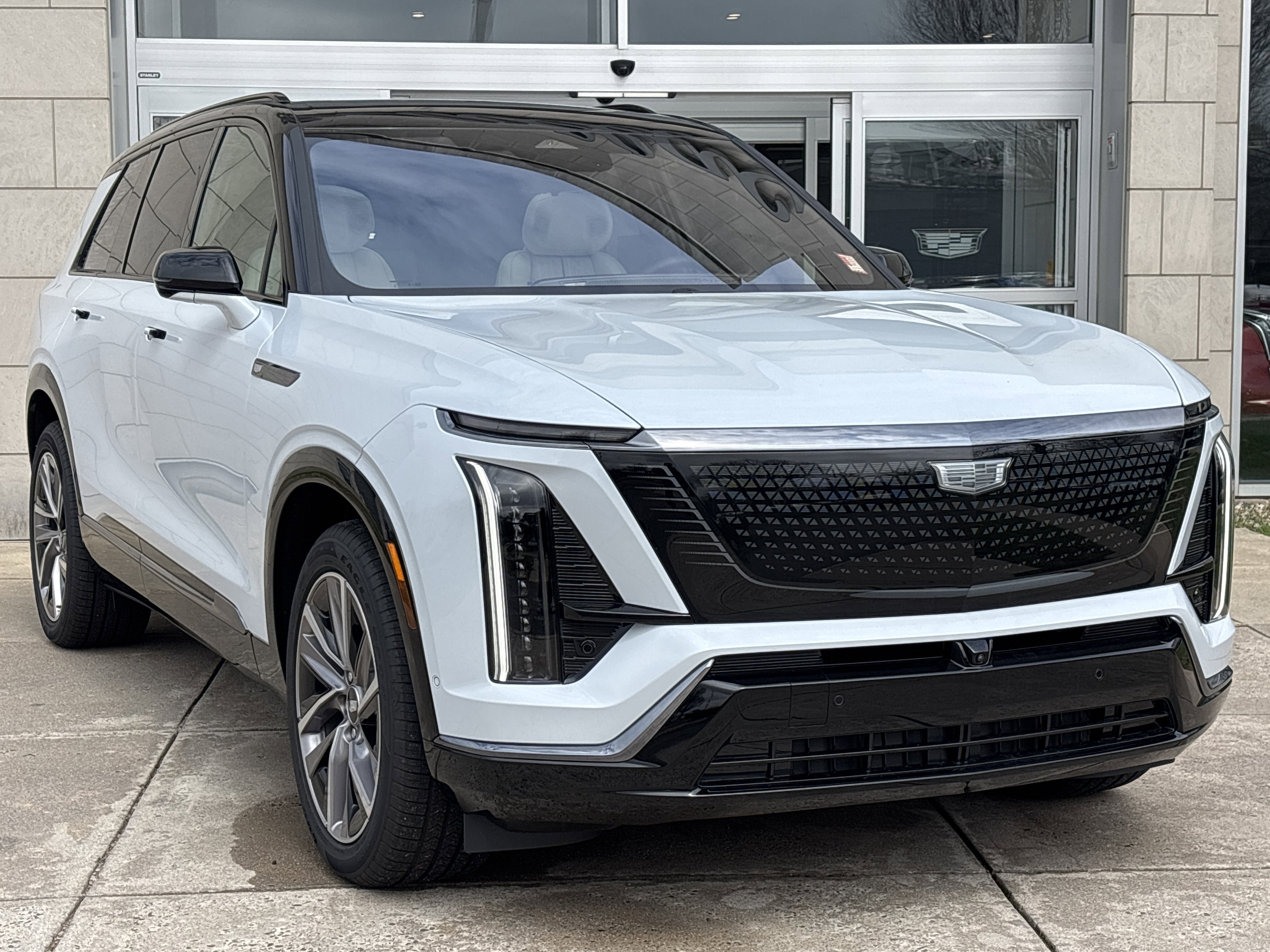 2026 Cadillac VISTIQ Sport