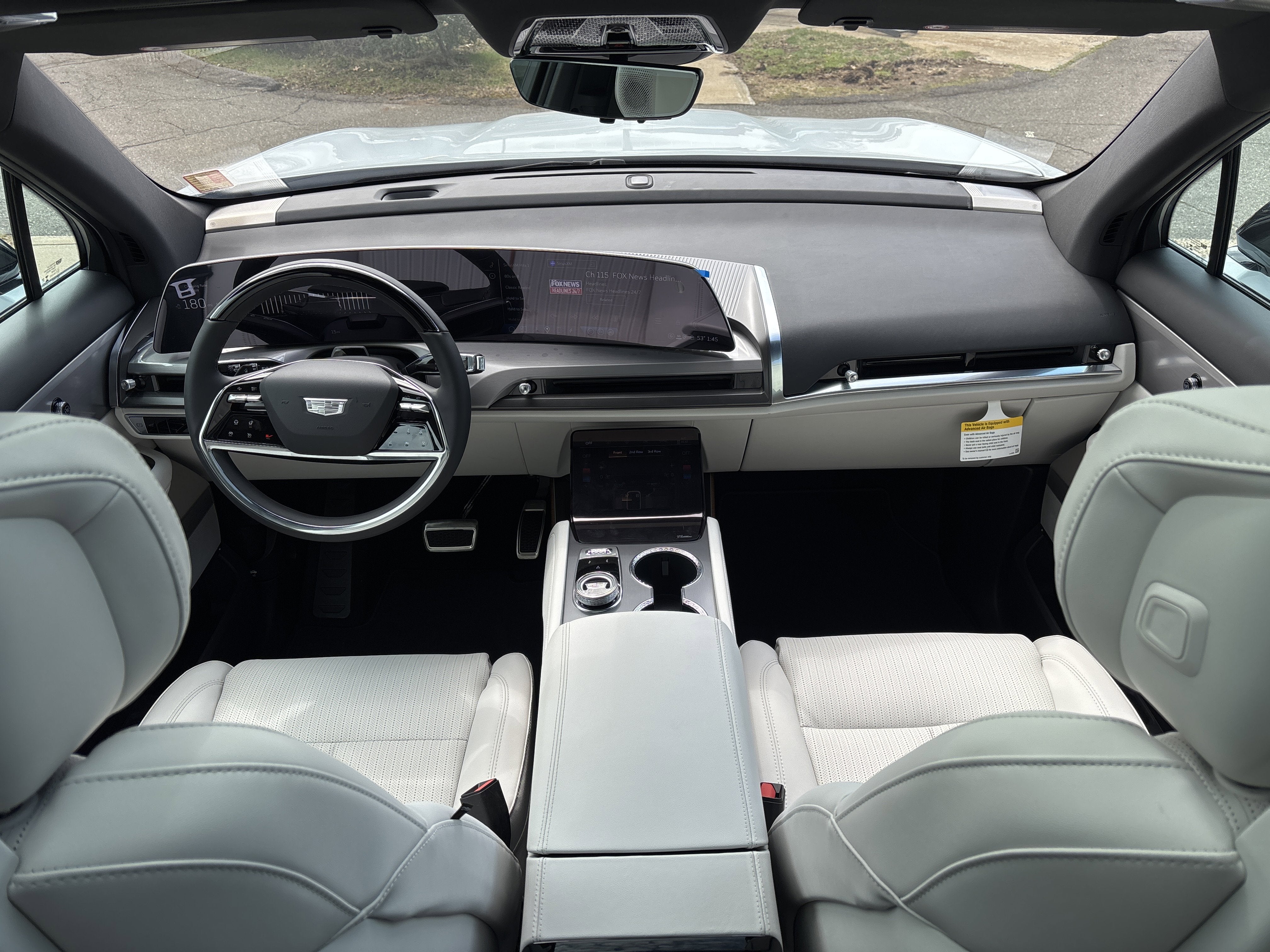 2026 Cadillac VISTIQ Sport