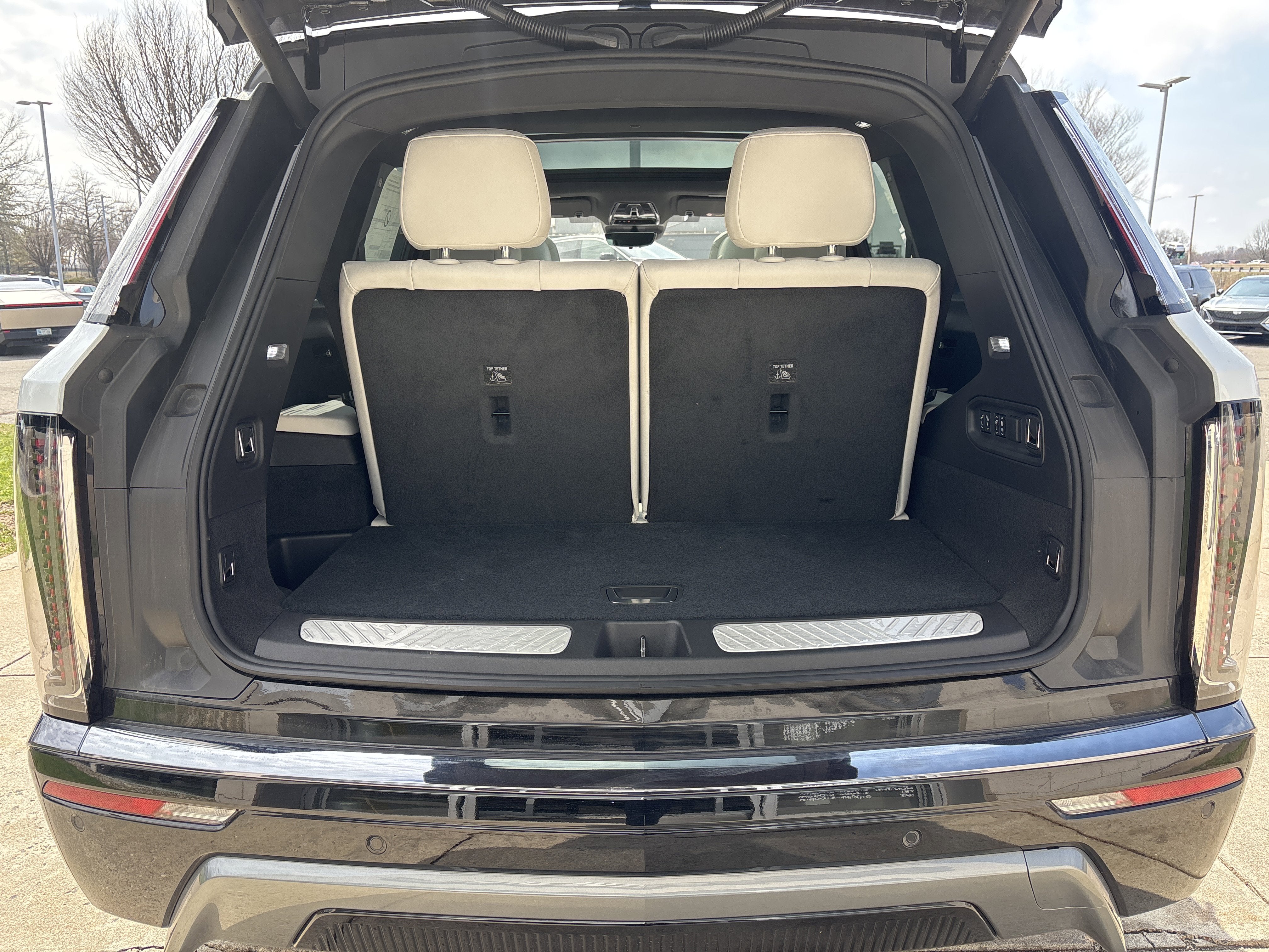 2026 Cadillac VISTIQ Sport