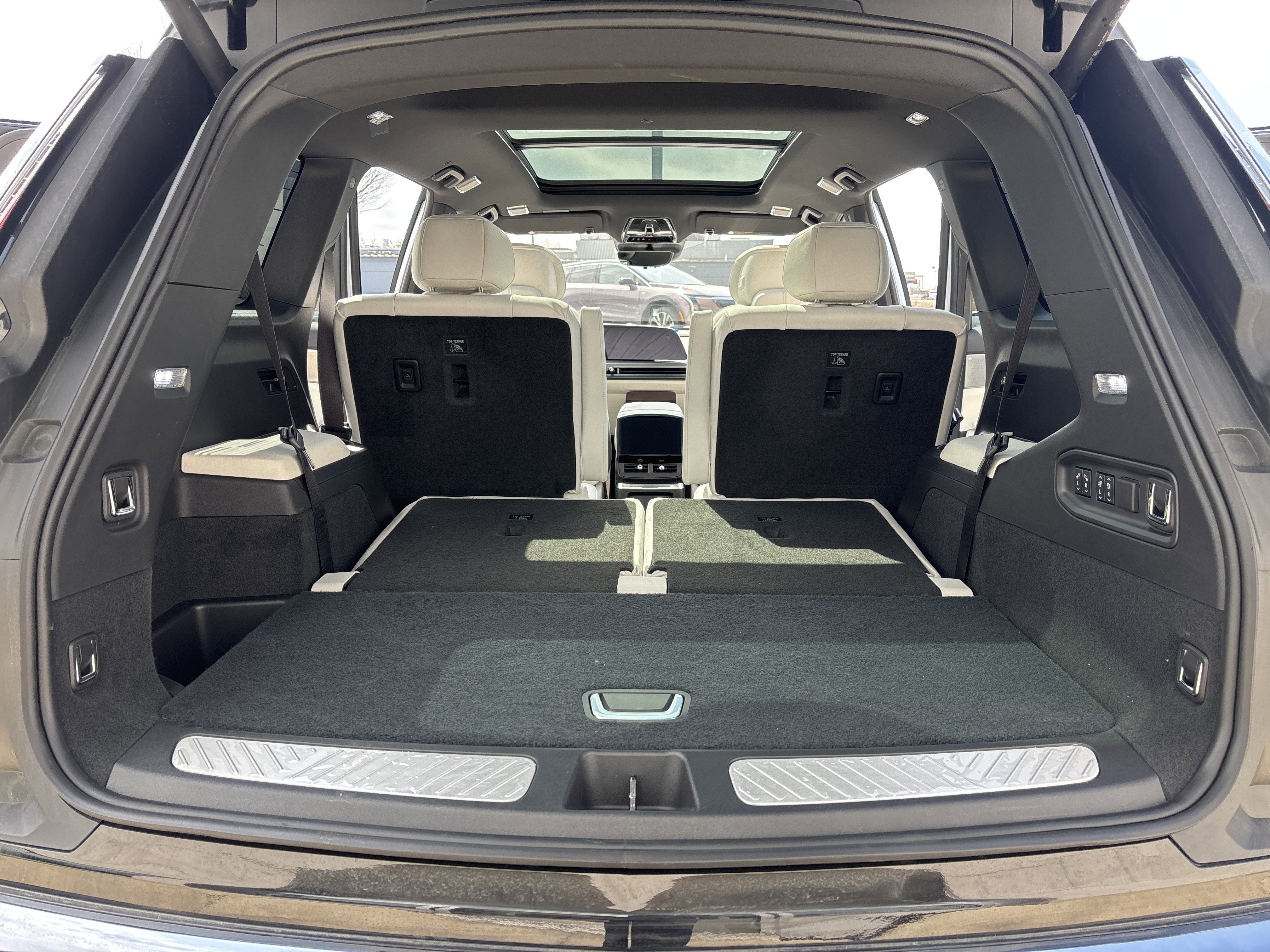 2026 Cadillac VISTIQ Sport