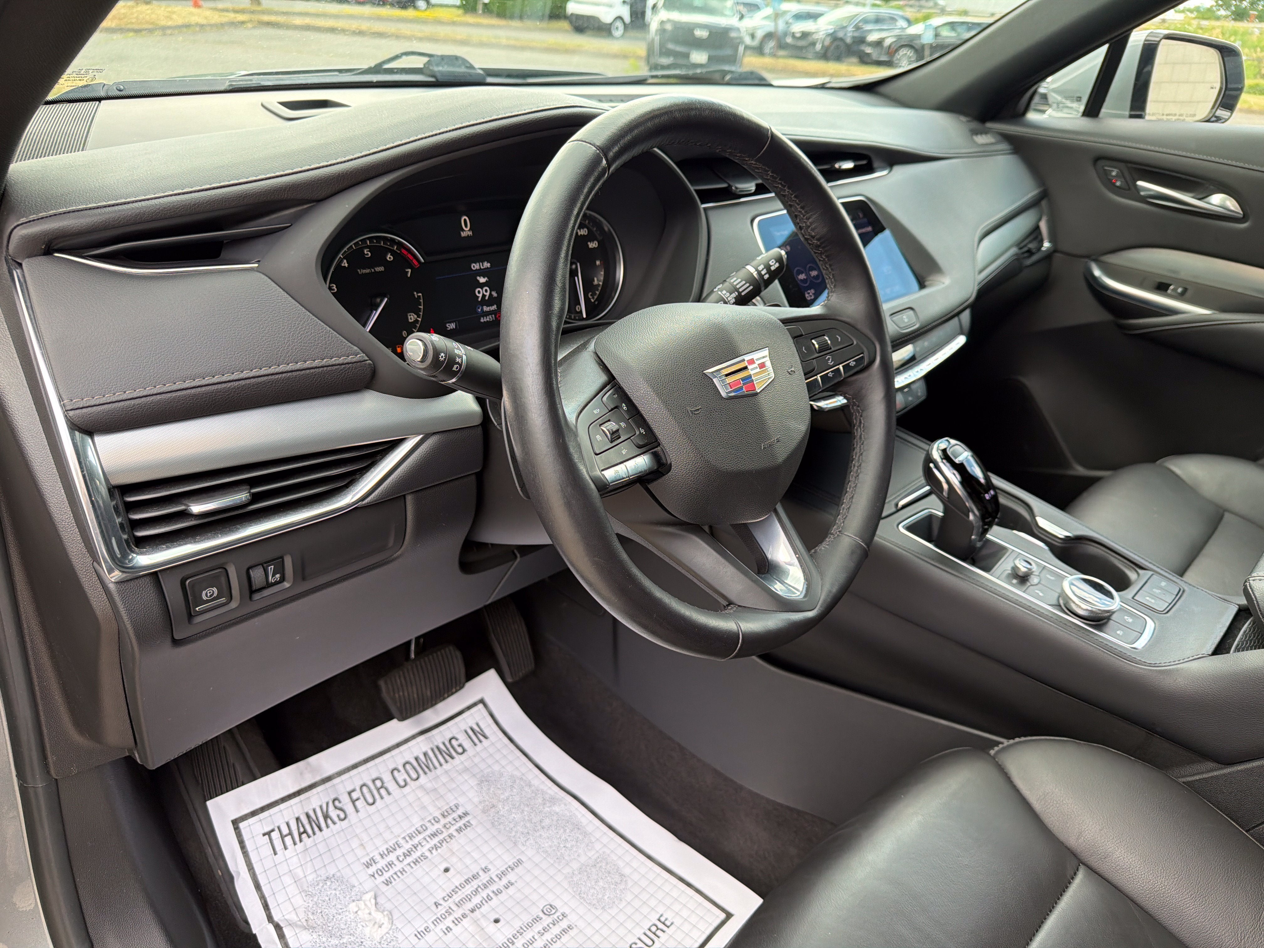2023 Cadillac XT4 Premium Luxury