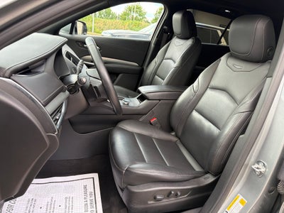 2023 Cadillac XT4 Premium Luxury