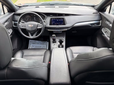 2023 Cadillac XT4 Premium Luxury