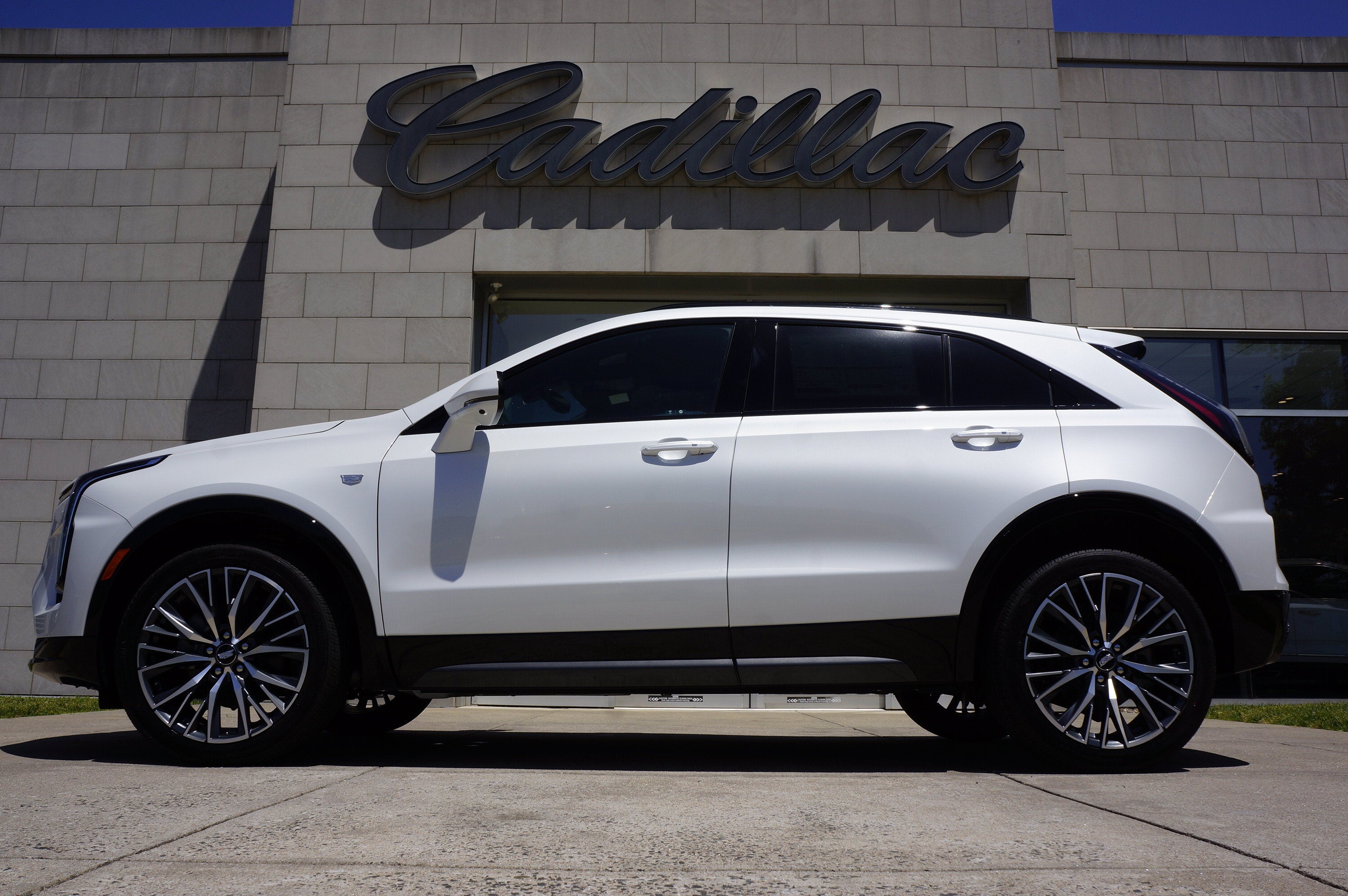 2024 Cadillac XT4 Sport