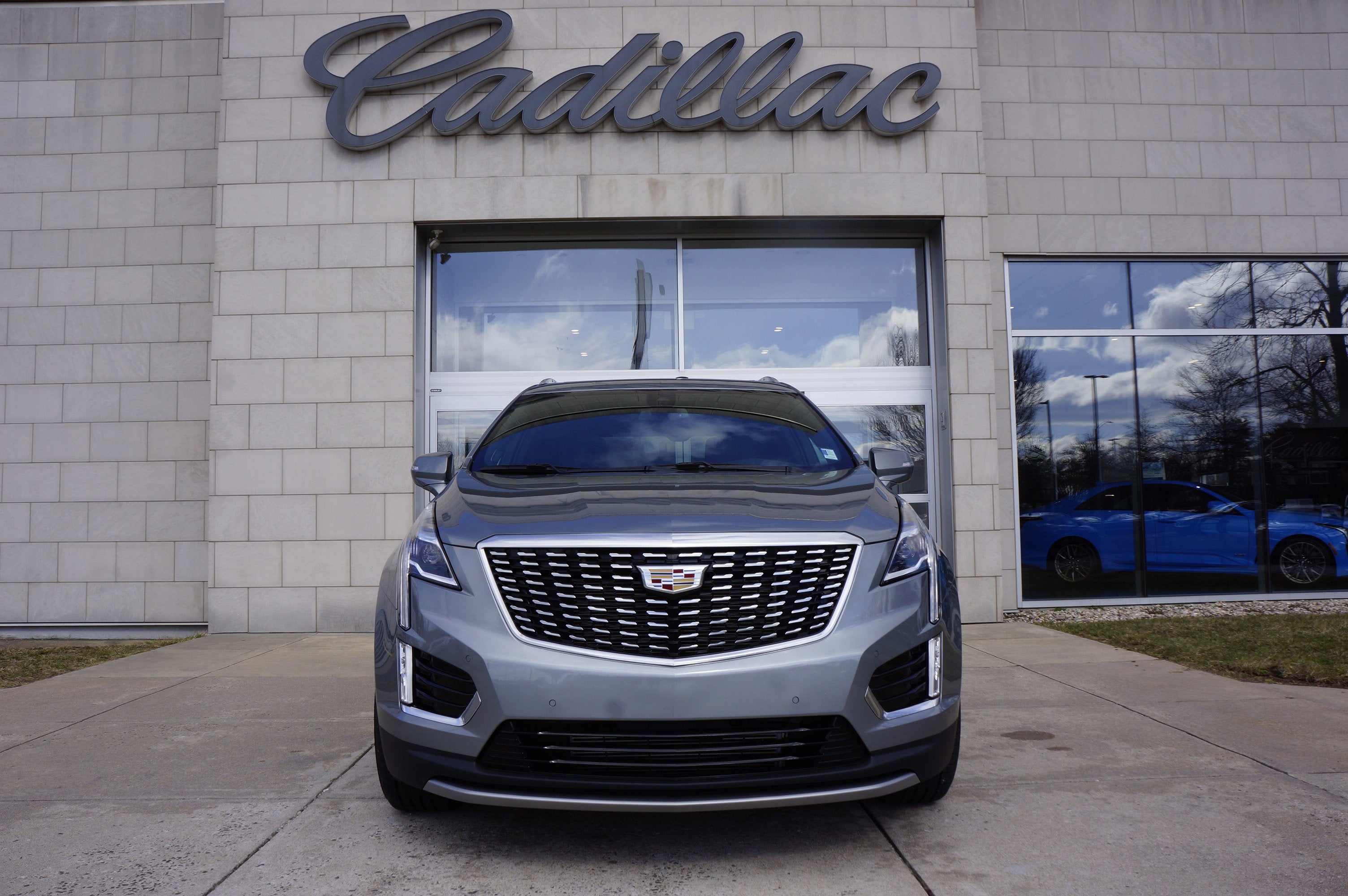 2025 Cadillac XT5 Luxury