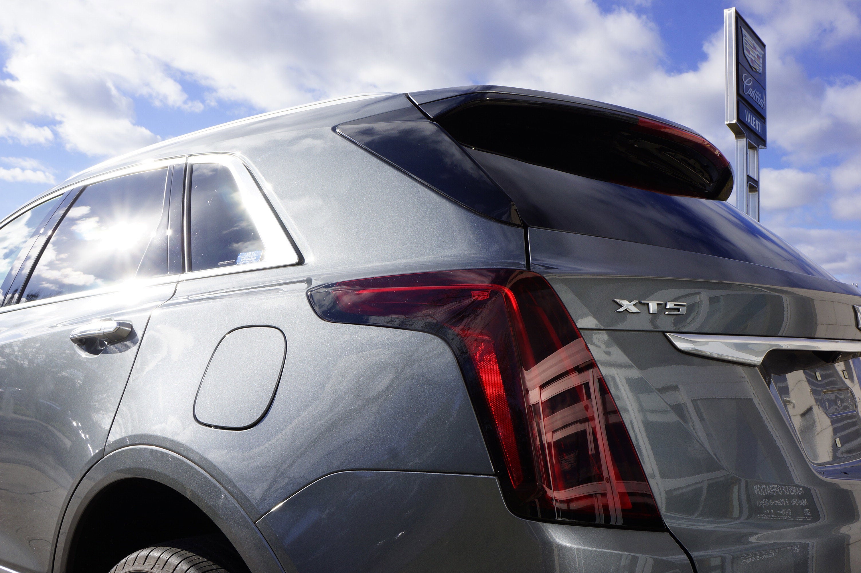 2025 Cadillac XT5 Luxury