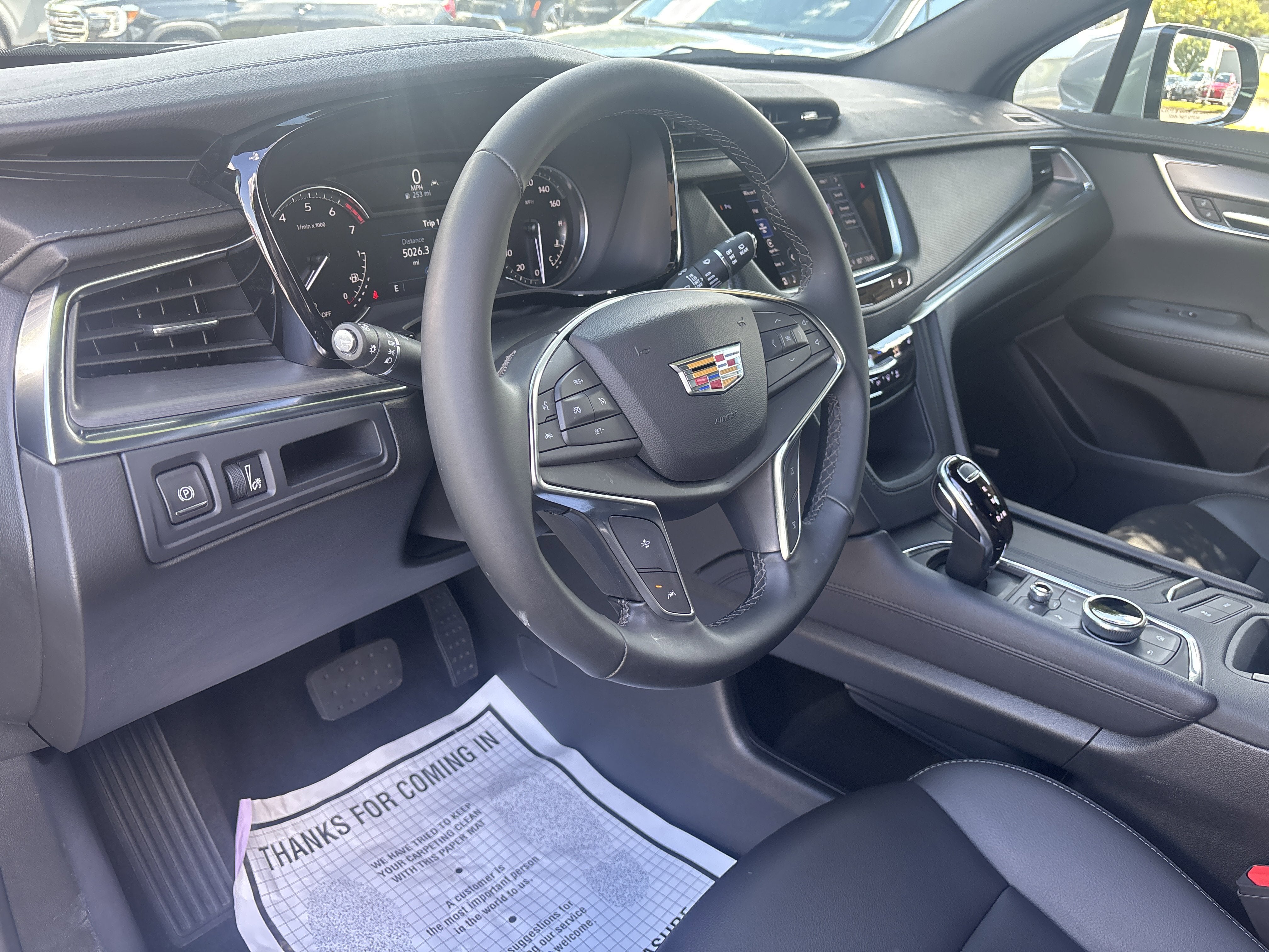 2025 Cadillac XT5 Luxury