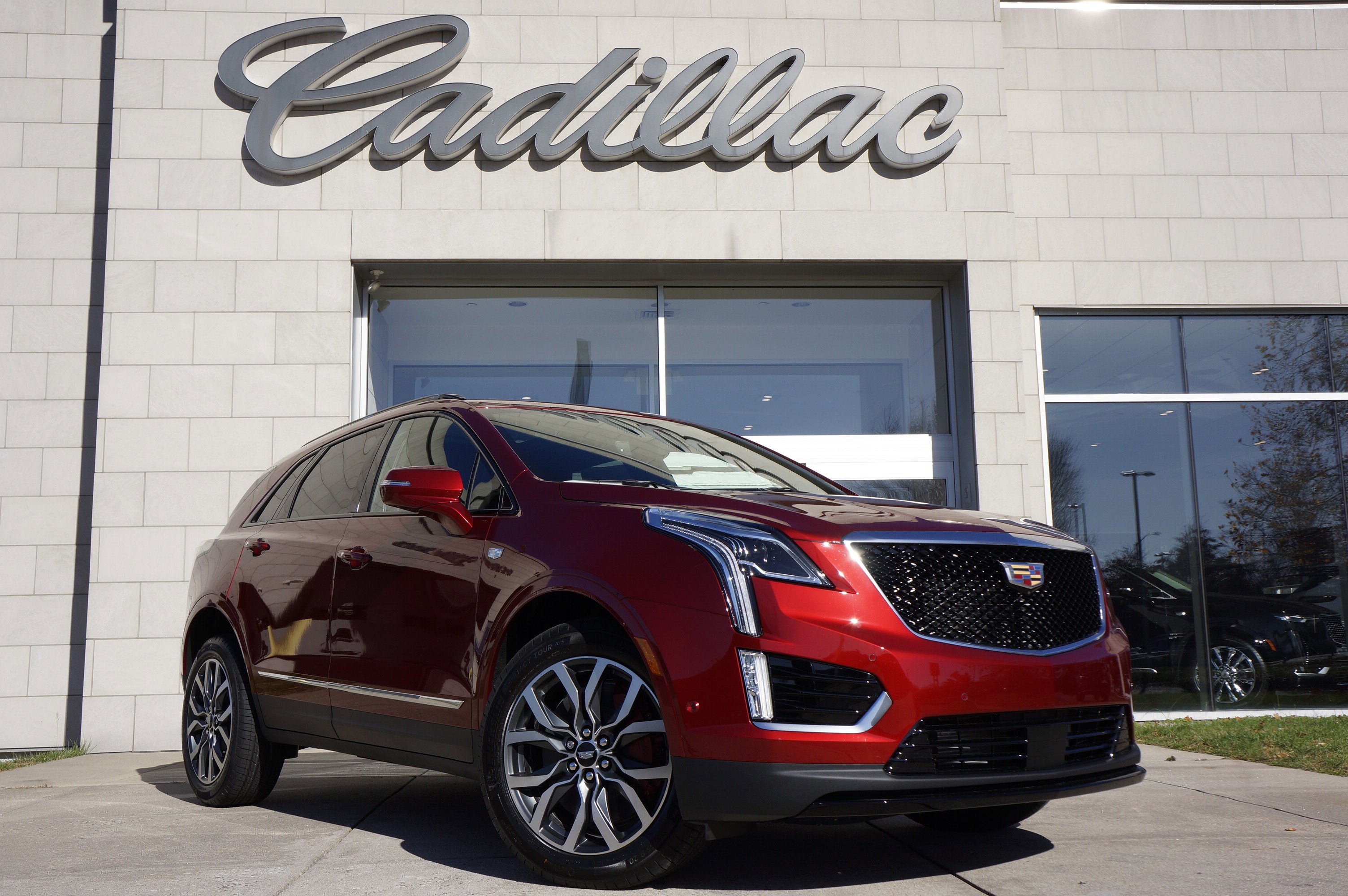 2025 Cadillac XT5 Sport