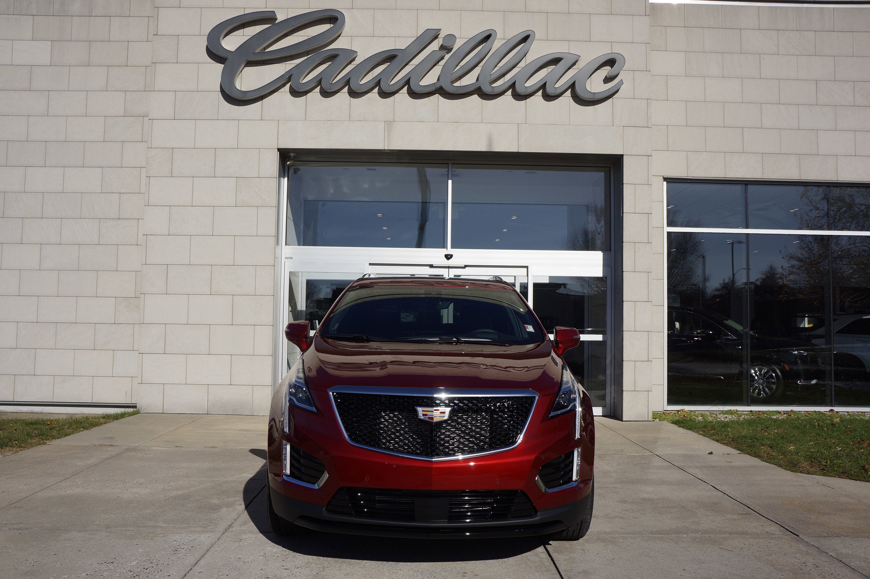 2025 Cadillac XT5 Sport