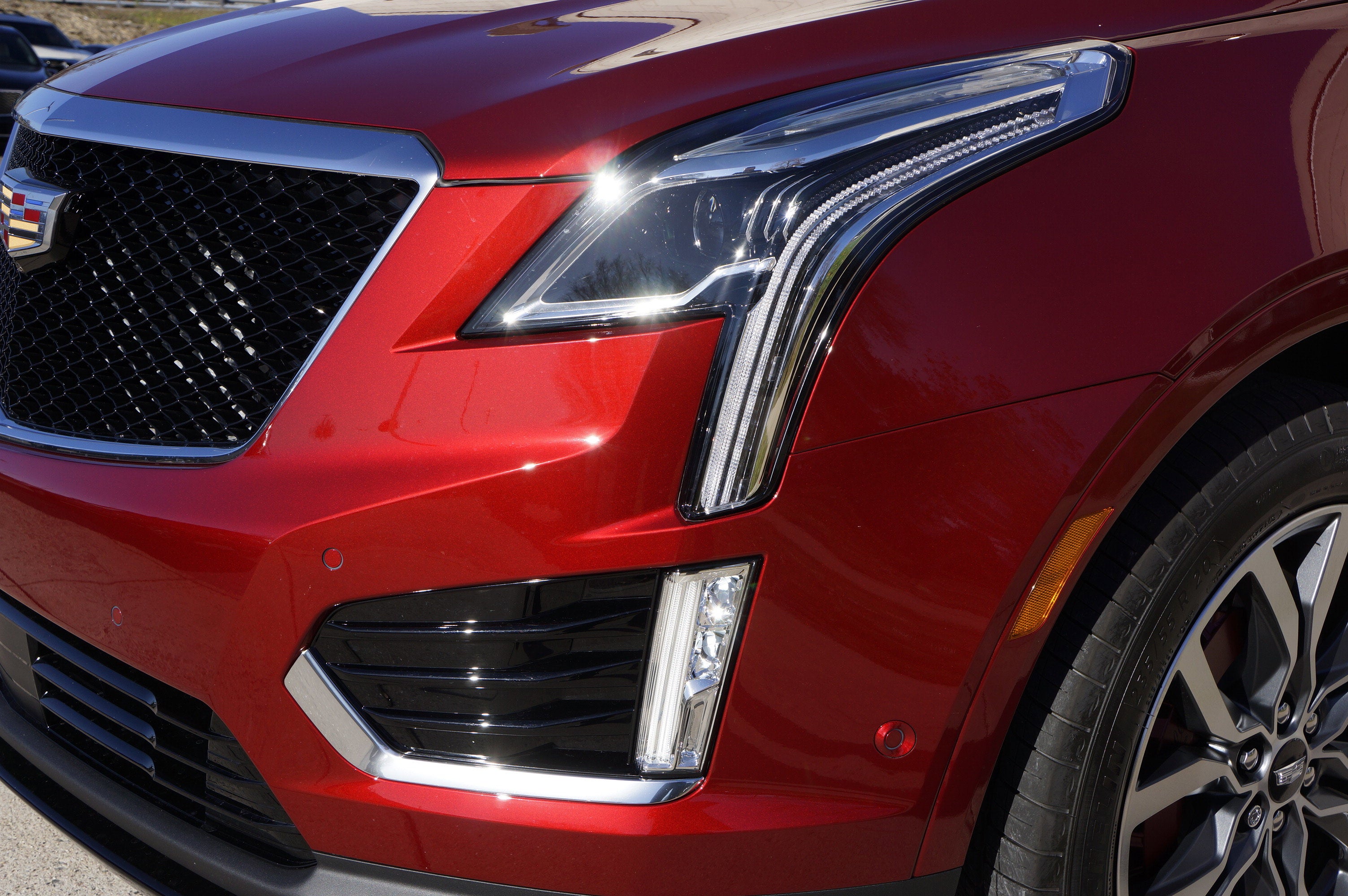 2025 Cadillac XT5 Sport