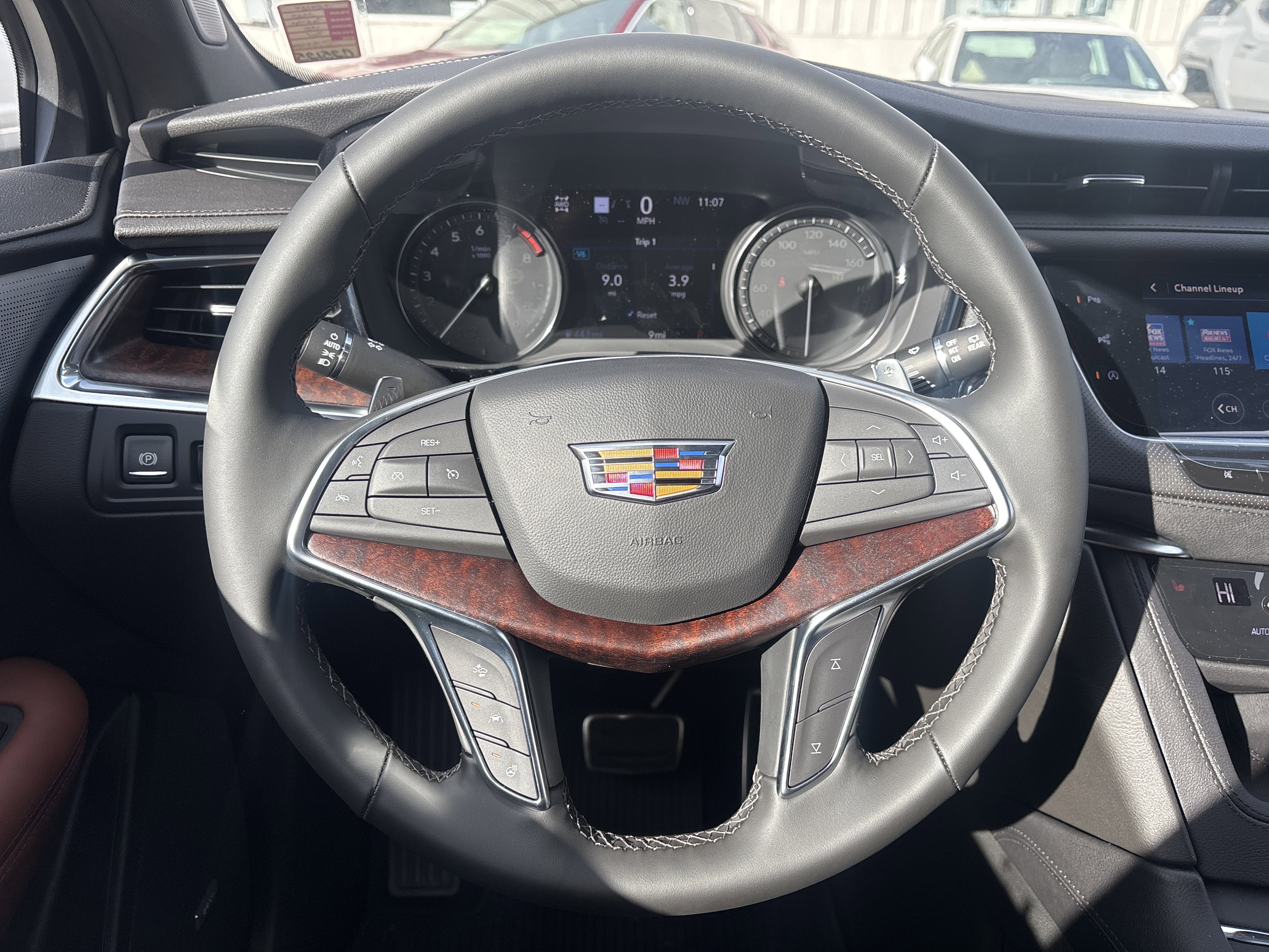 2025 Cadillac XT5 Sport
