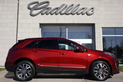 2025 Cadillac XT5 Sport