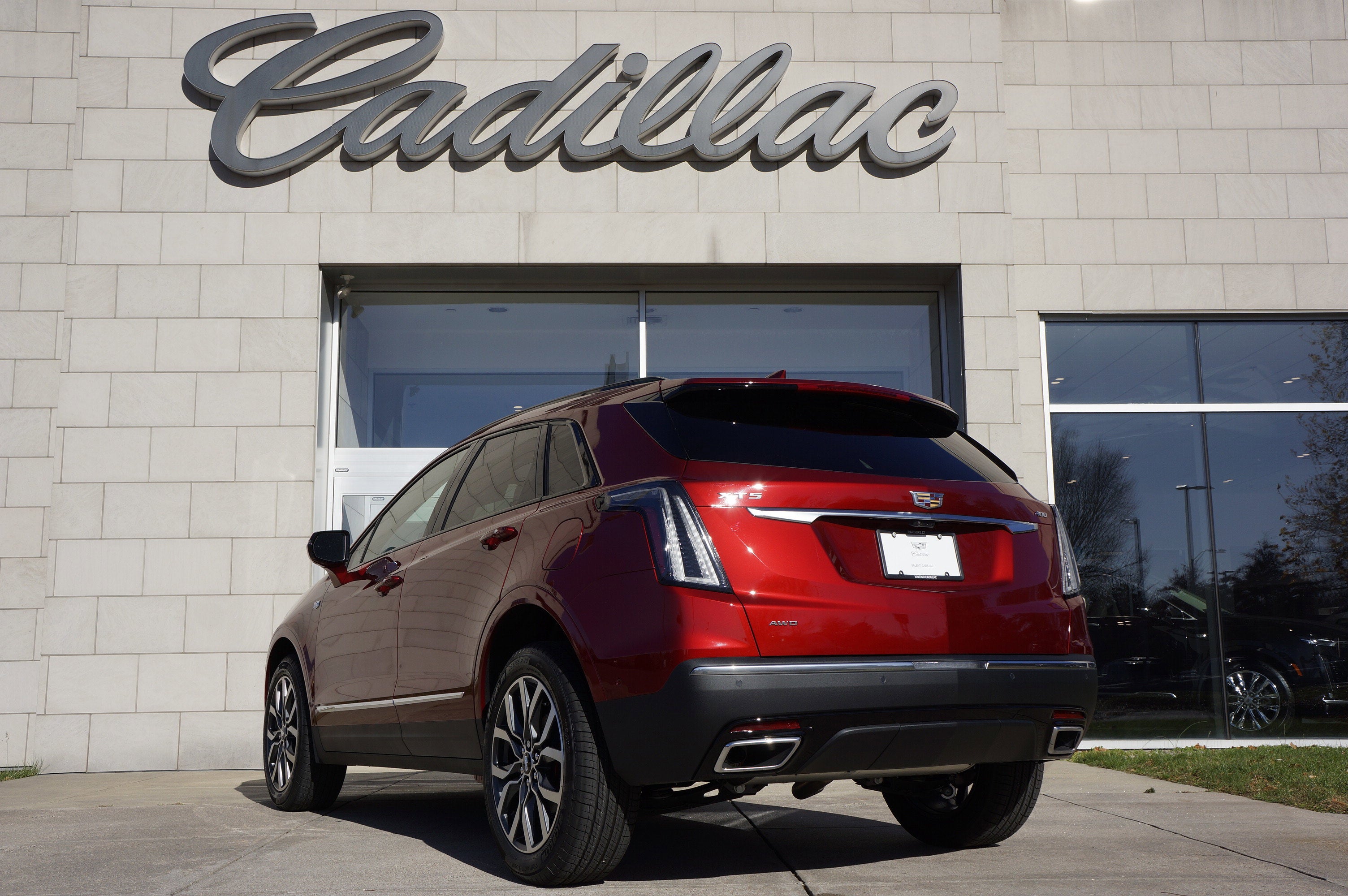 2025 Cadillac XT5 Sport