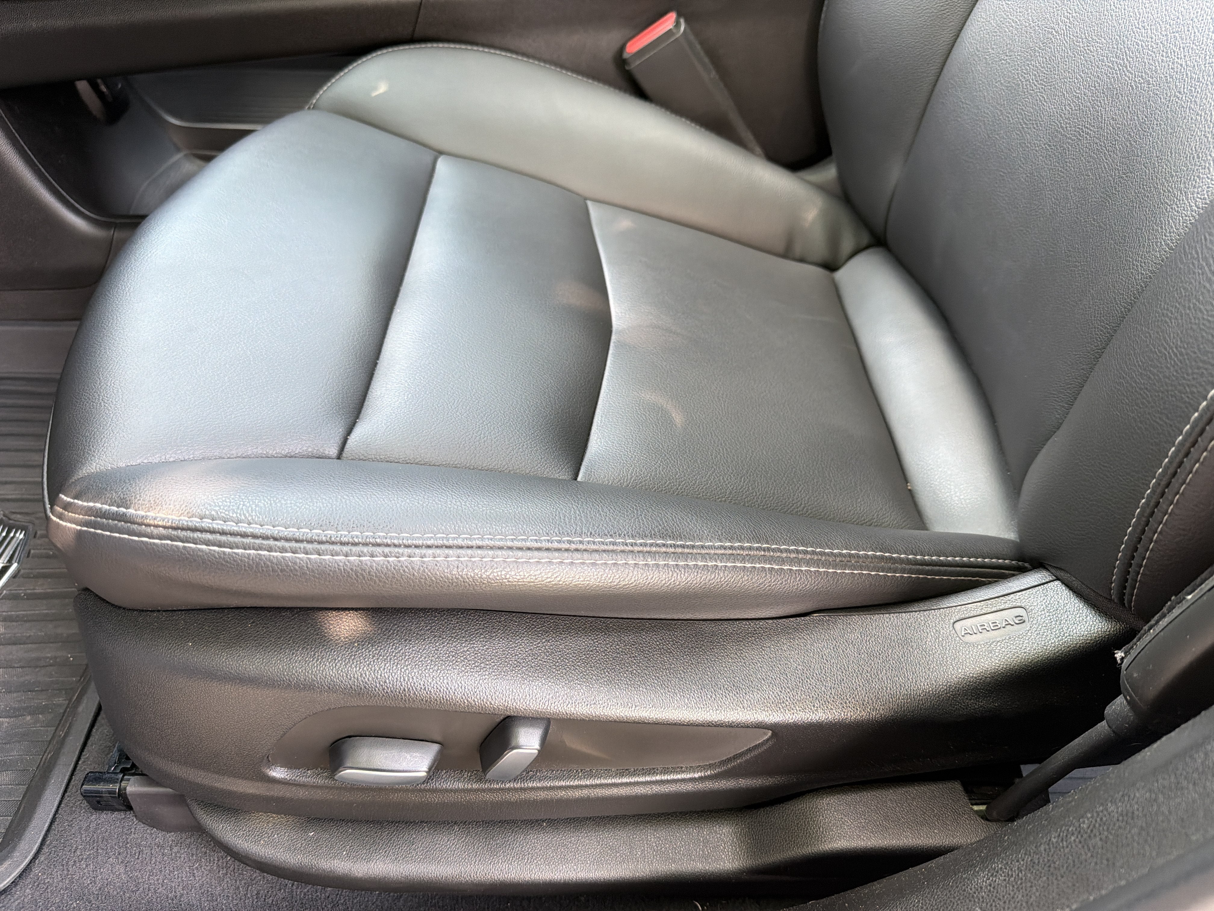 2022 Cadillac XT6 Luxury
