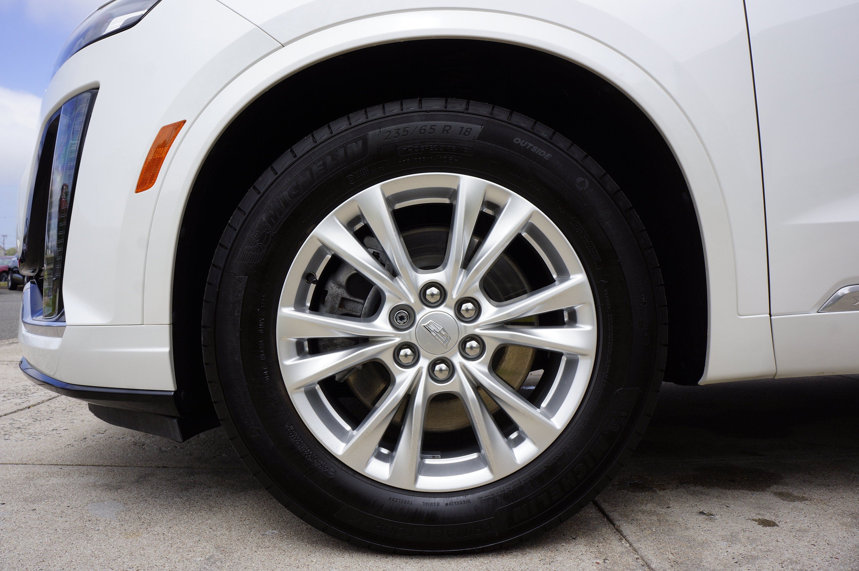 2025 Cadillac XT6 Luxury