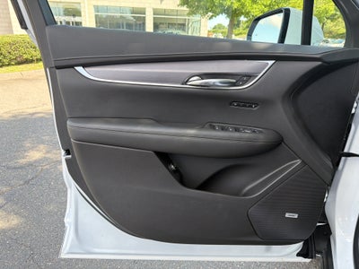 2025 Cadillac XT6 Luxury