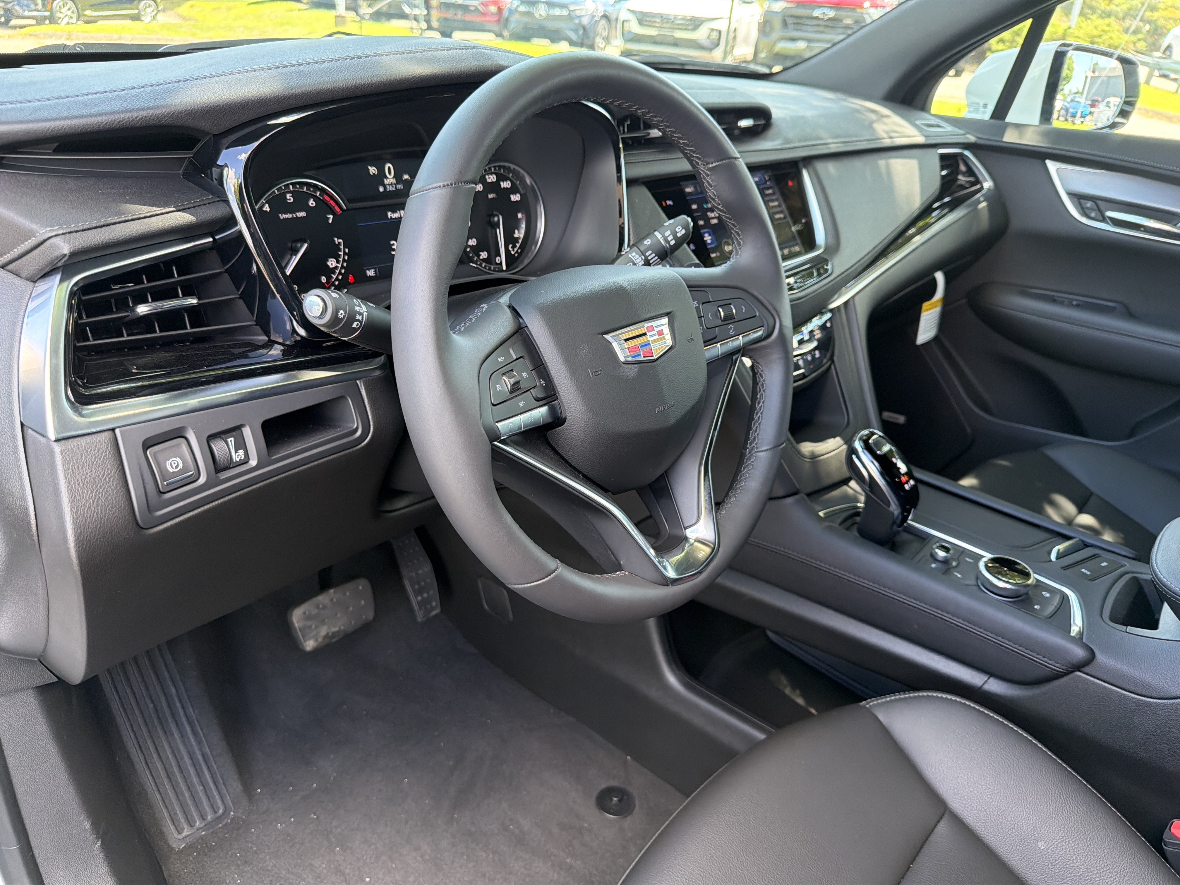 2025 Cadillac XT6 Luxury