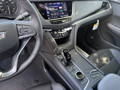 2025 Cadillac XT6 Luxury