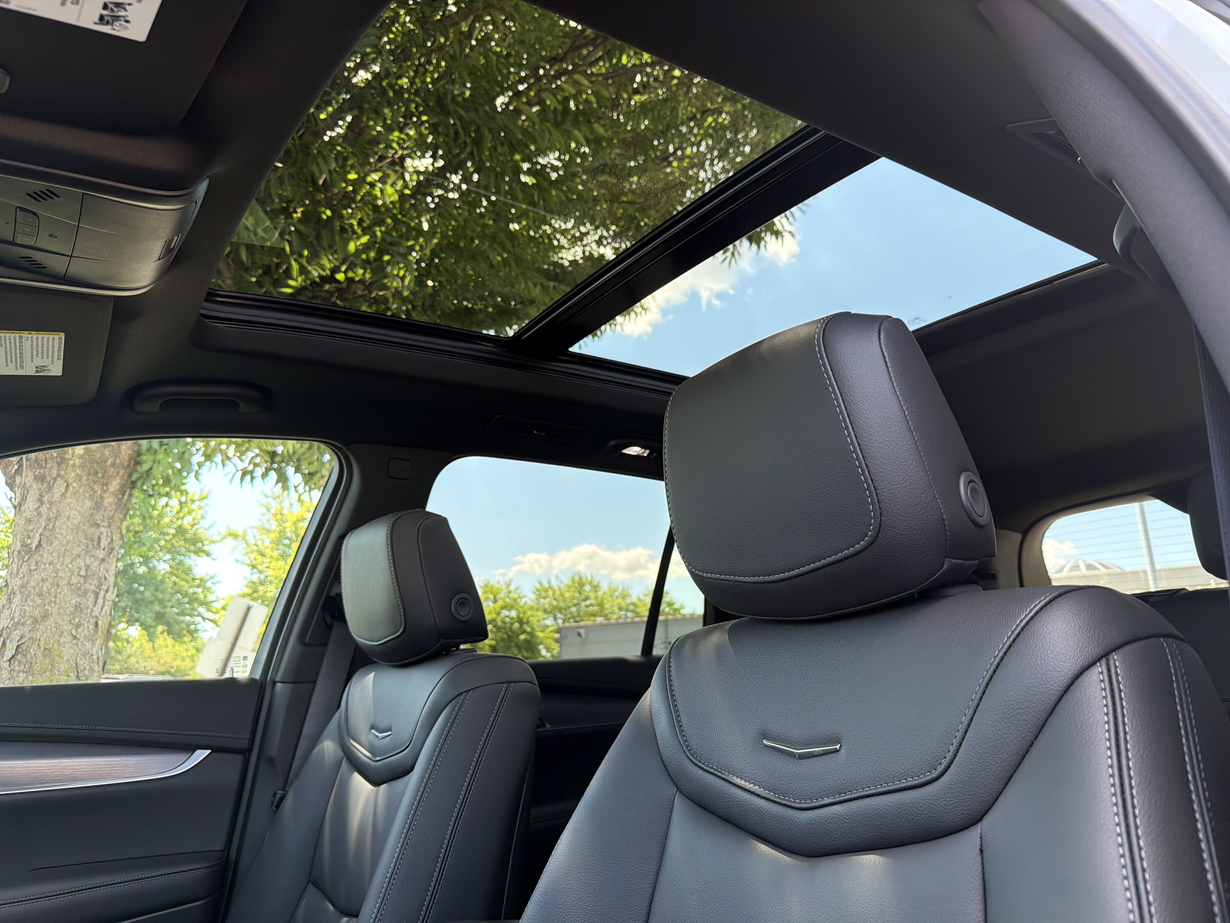 2025 Cadillac XT6 Luxury