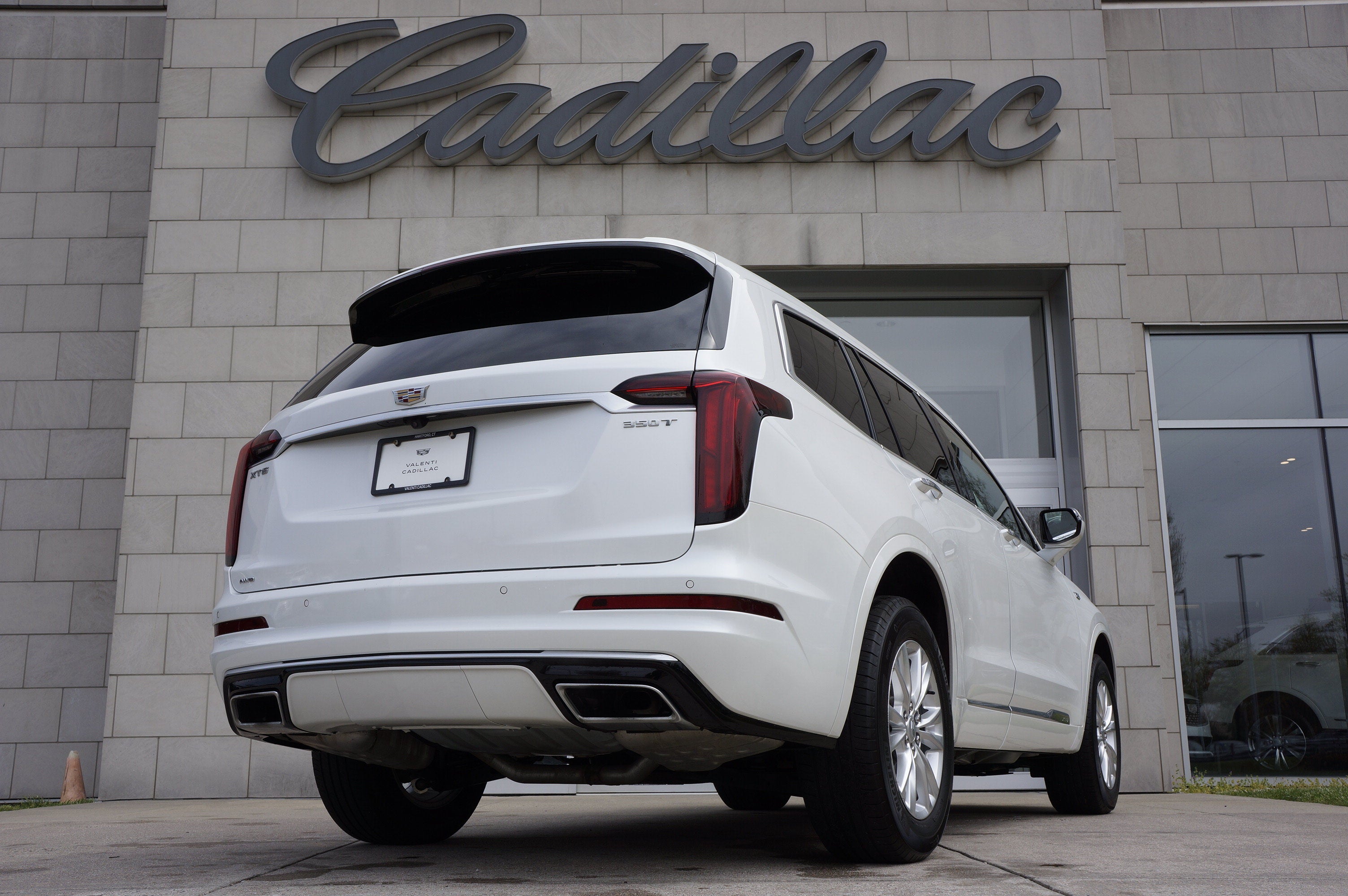 2025 Cadillac XT6 Luxury