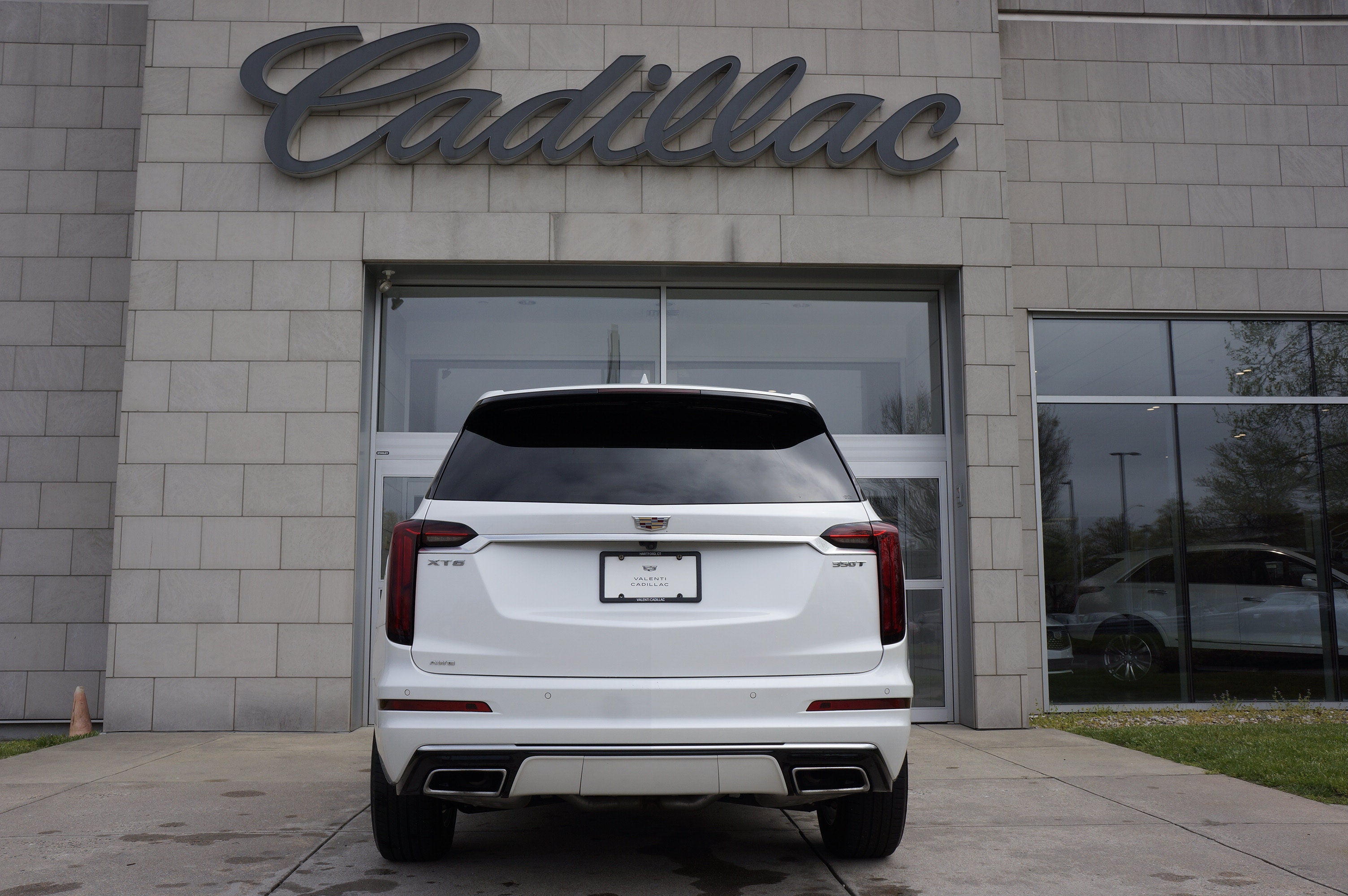 2025 Cadillac XT6 Luxury
