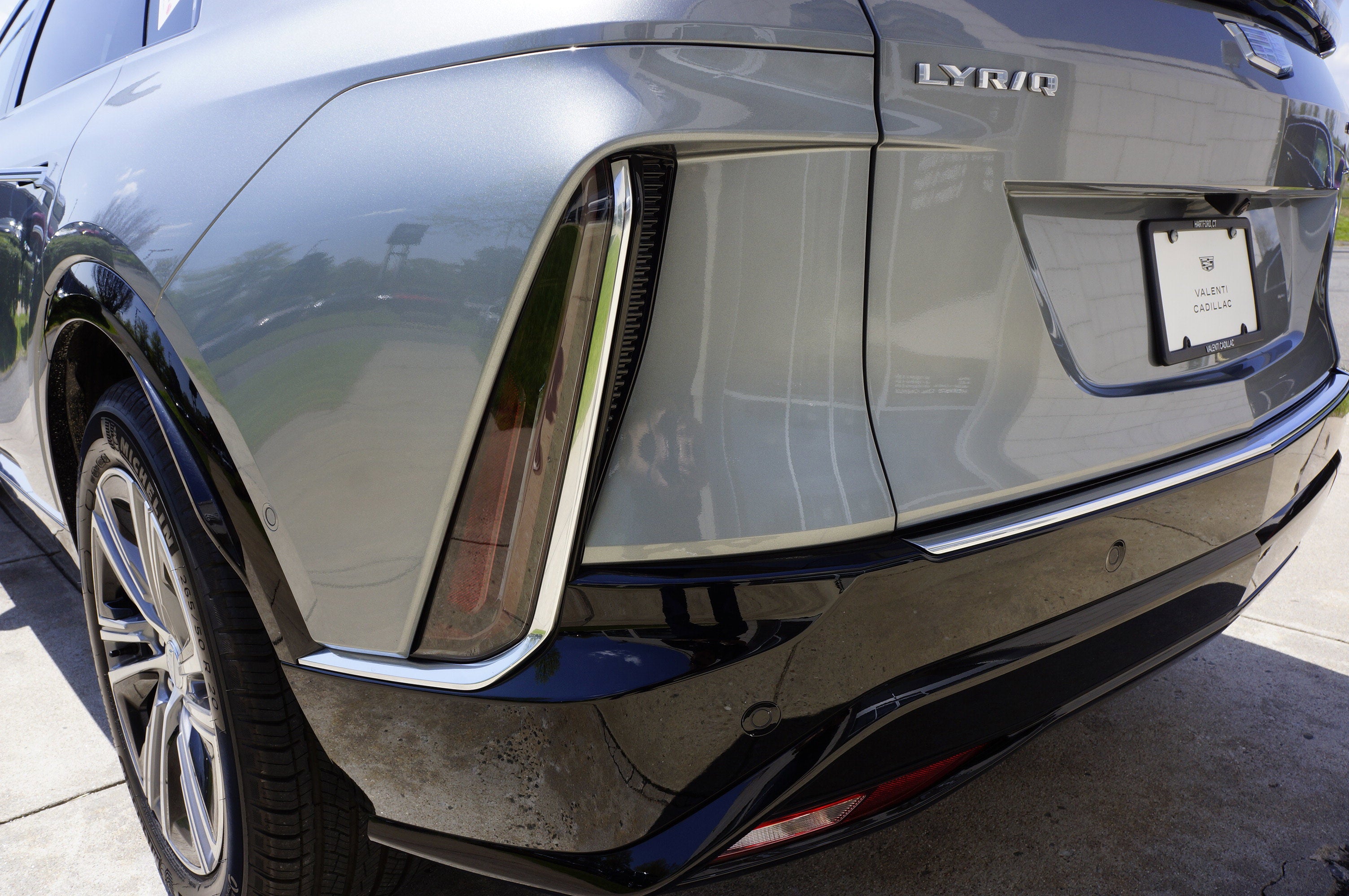 2024 Cadillac LYRIQ Tech