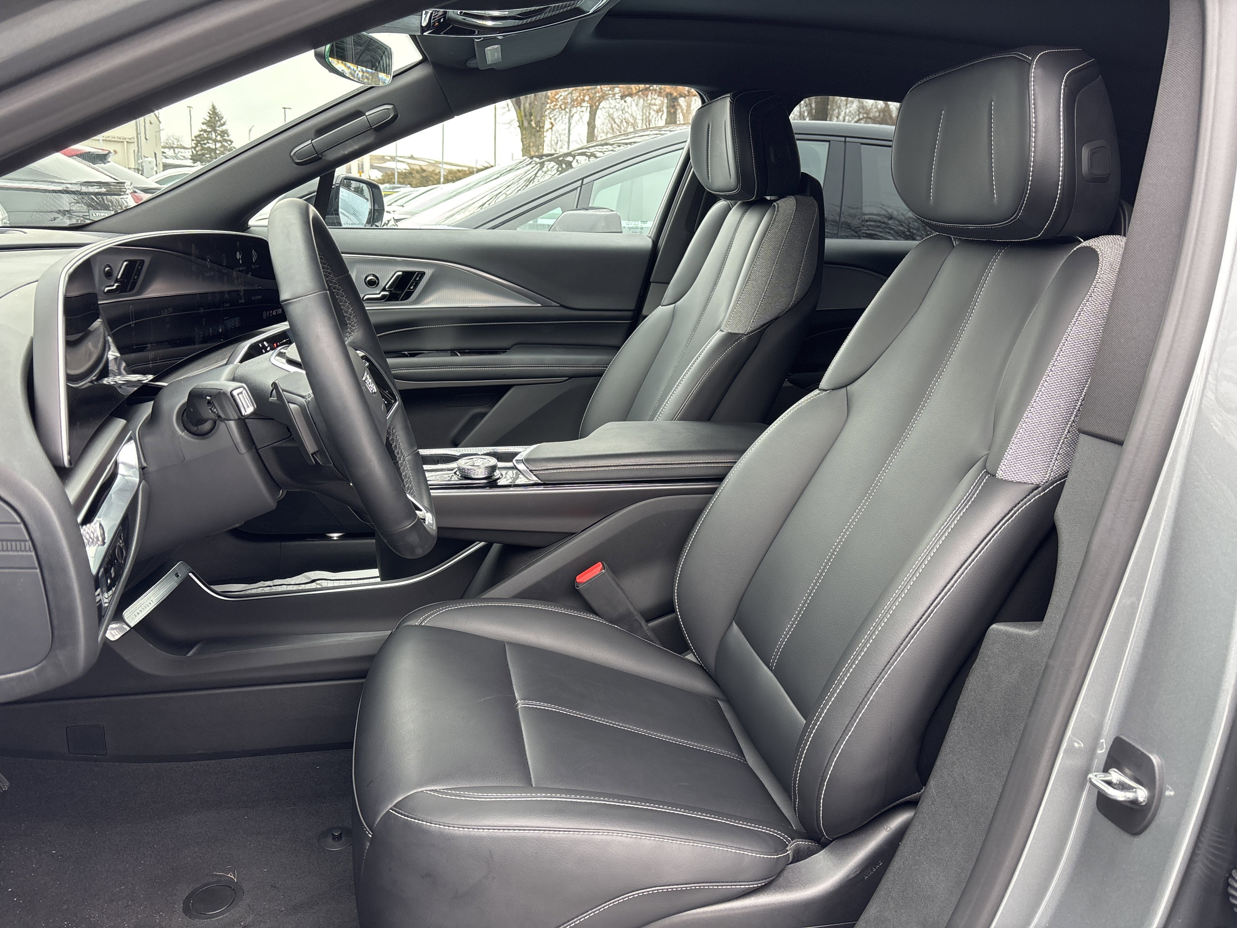 2024 Cadillac LYRIQ Tech