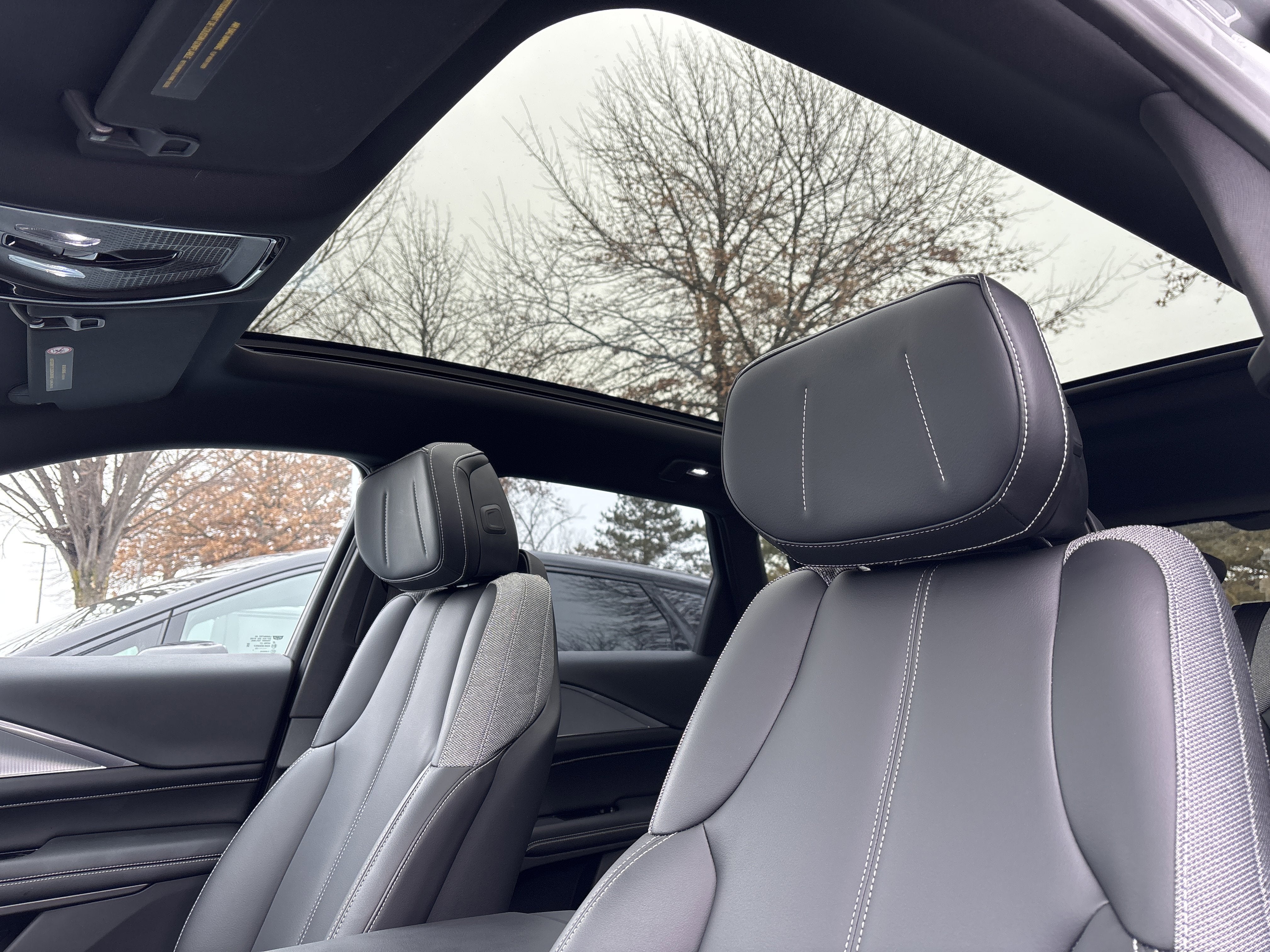 2024 Cadillac LYRIQ Tech