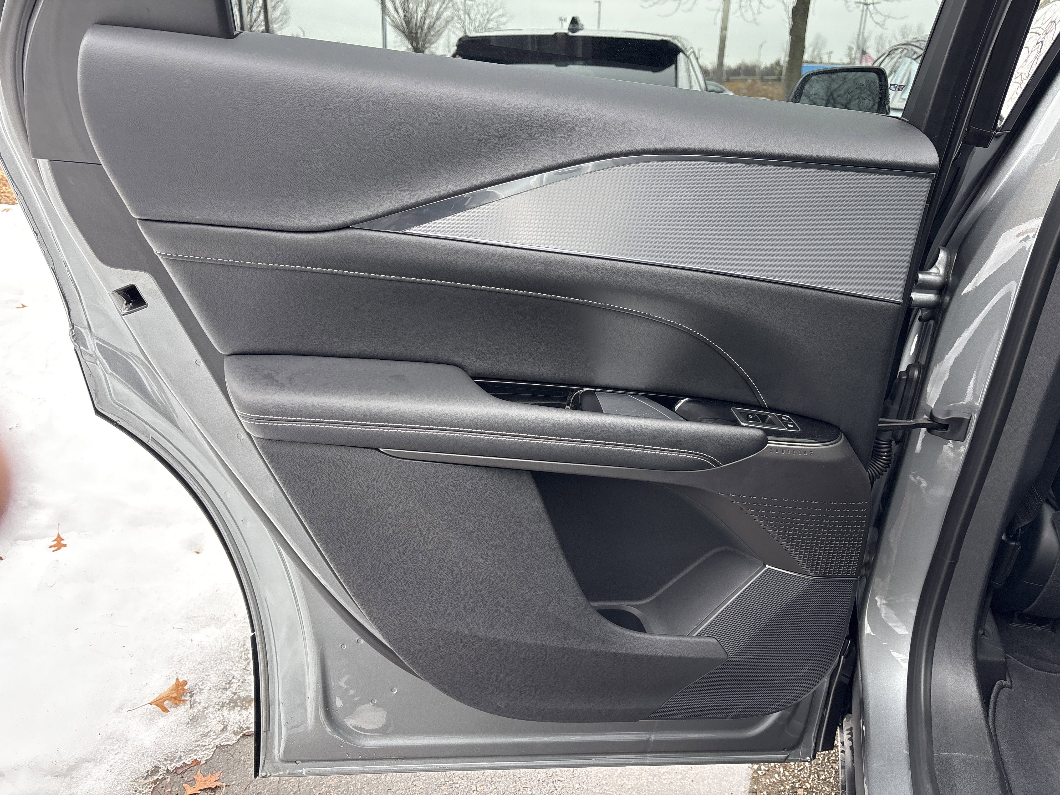 2024 Cadillac LYRIQ Tech