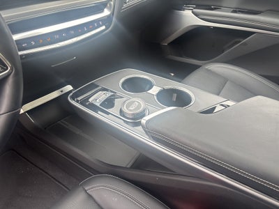 2024 Cadillac LYRIQ Luxury 2