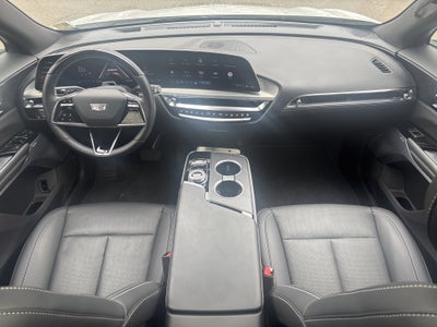 2024 Cadillac LYRIQ Luxury 2