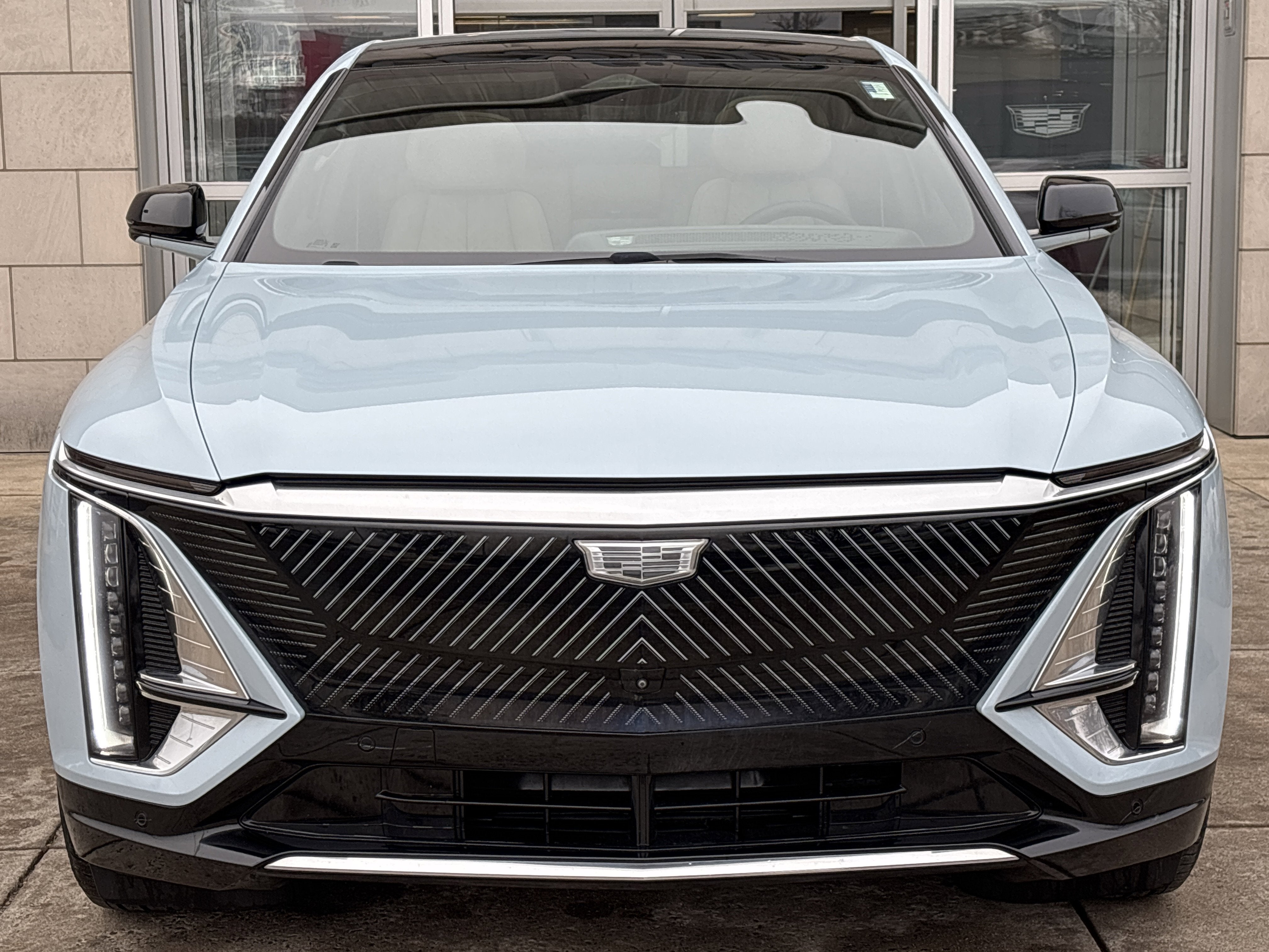 2024 Cadillac LYRIQ Luxury 3