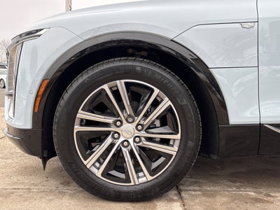 2024 Cadillac LYRIQ Luxury 3