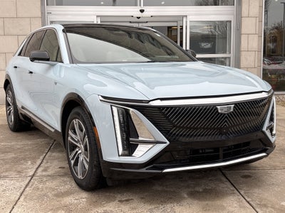 2024 Cadillac LYRIQ Luxury 3