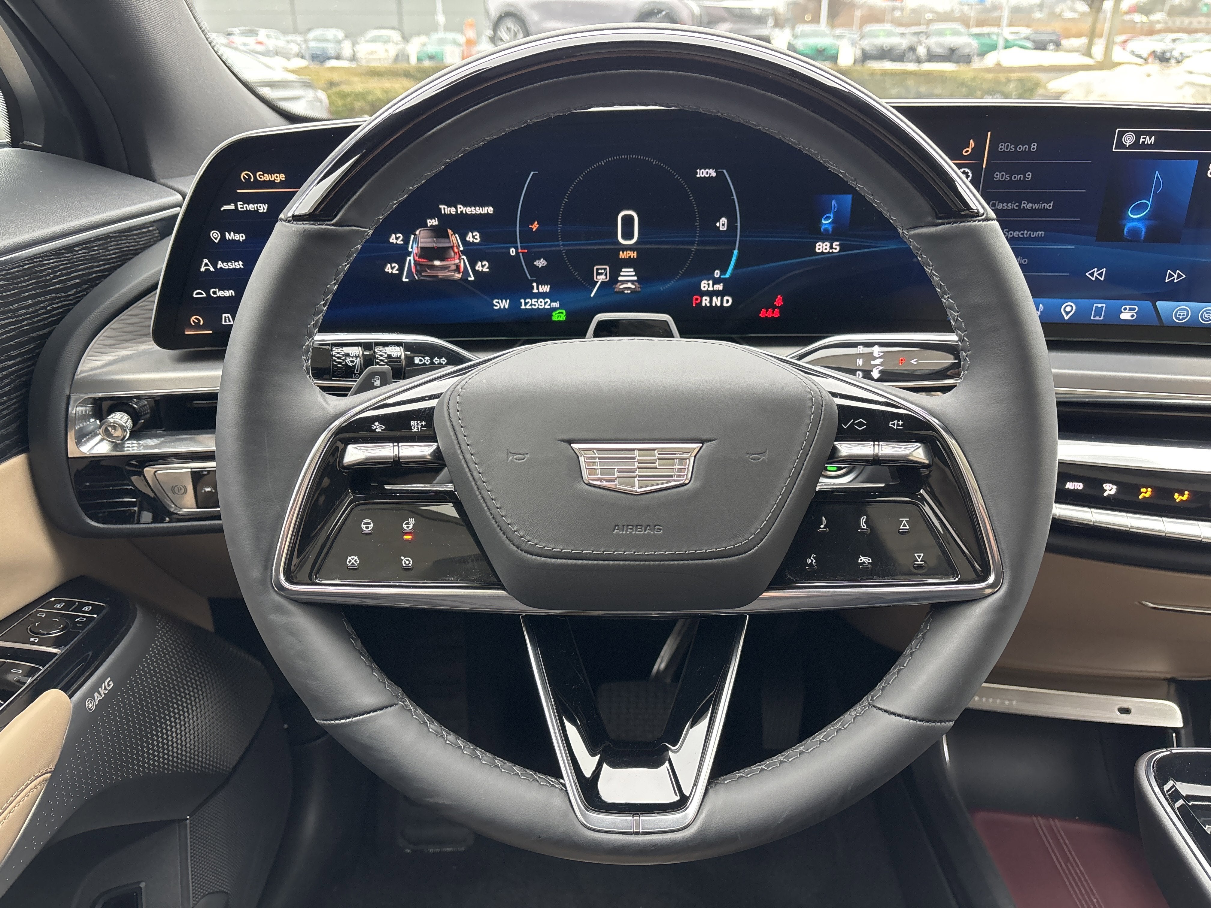 2024 Cadillac LYRIQ Luxury 3