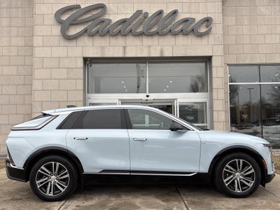 2024 Cadillac LYRIQ Luxury 3