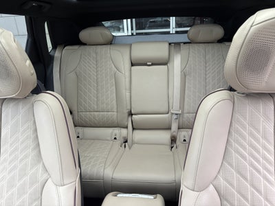 2024 Cadillac LYRIQ Luxury 3