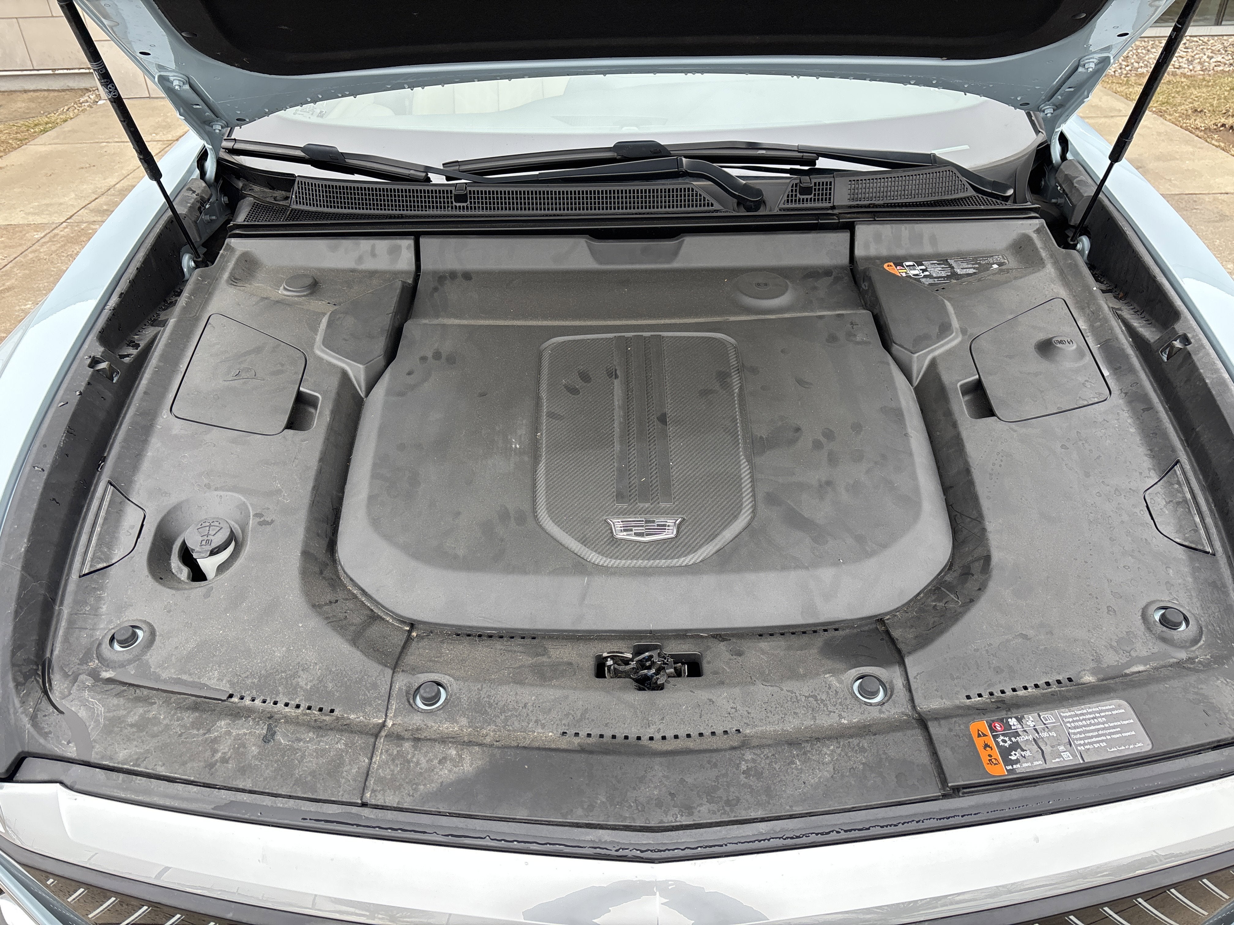 2024 Cadillac LYRIQ Luxury 3