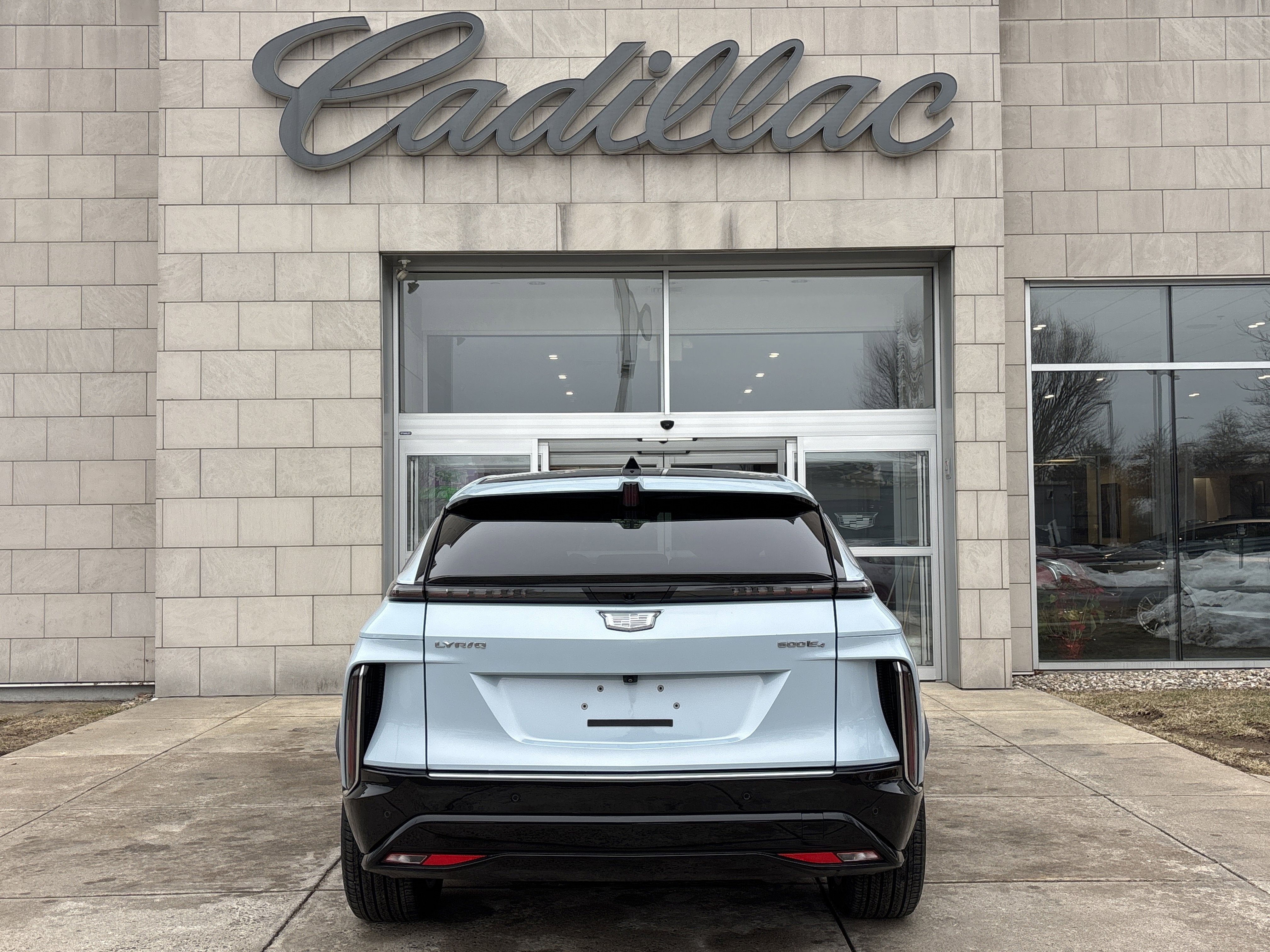 2024 Cadillac LYRIQ Luxury 3