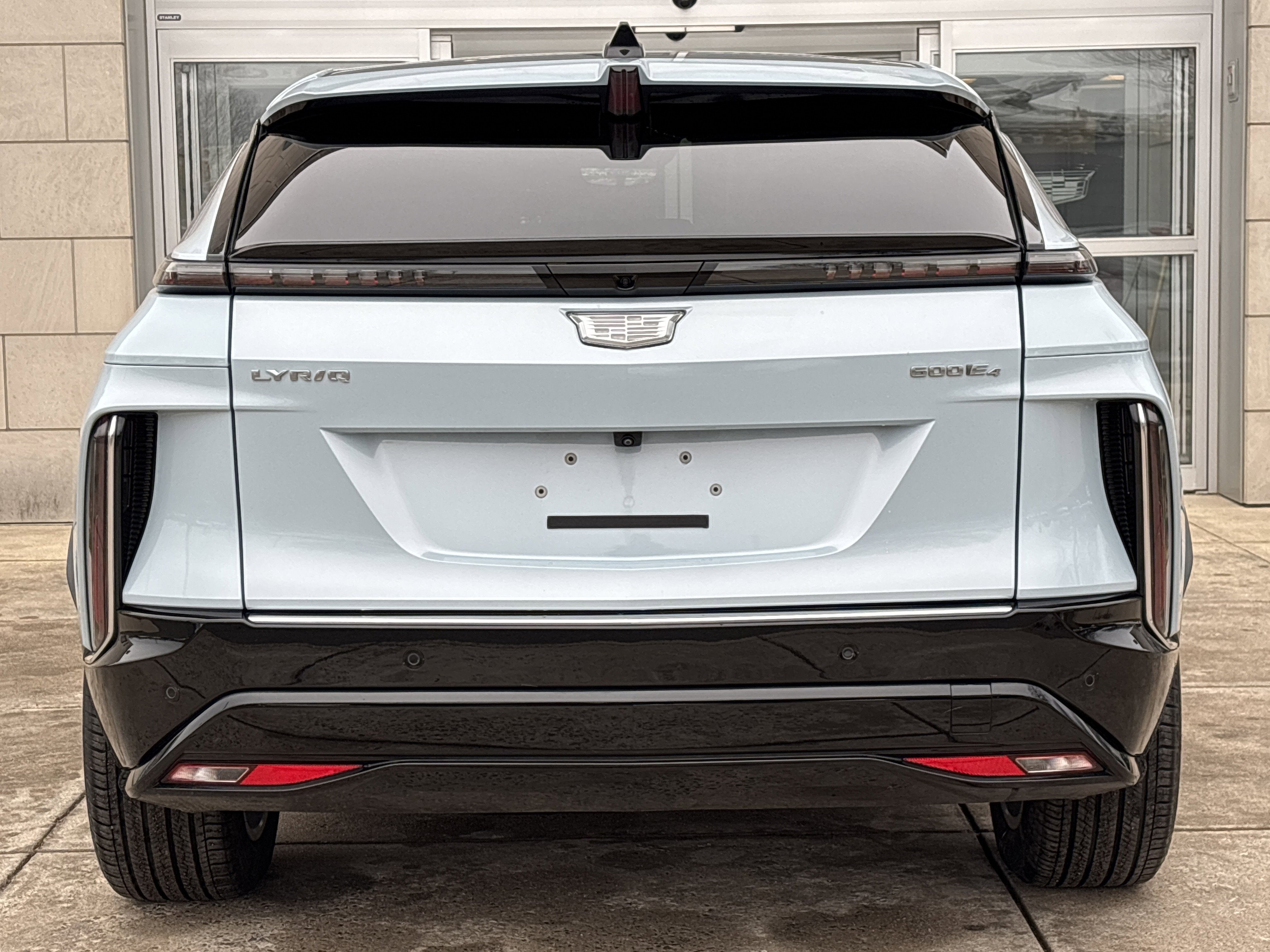 2024 Cadillac LYRIQ Luxury 3